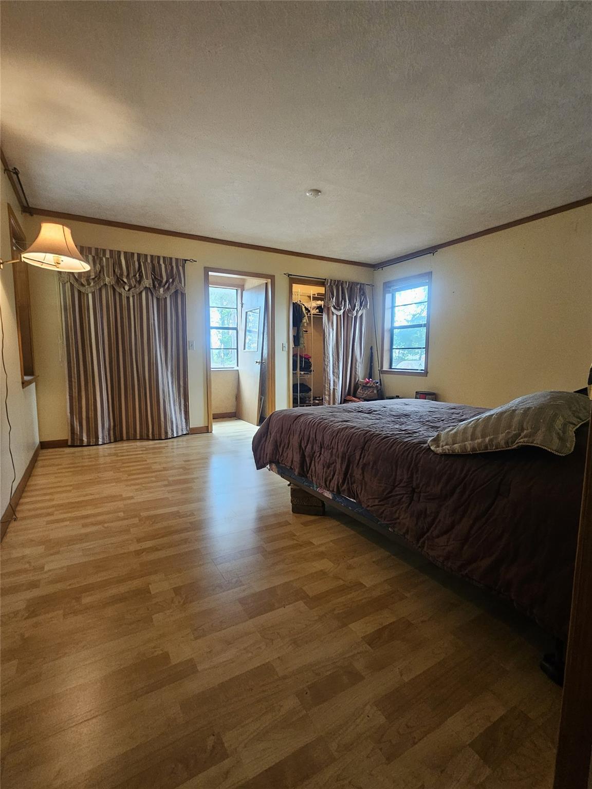 main property photo 12