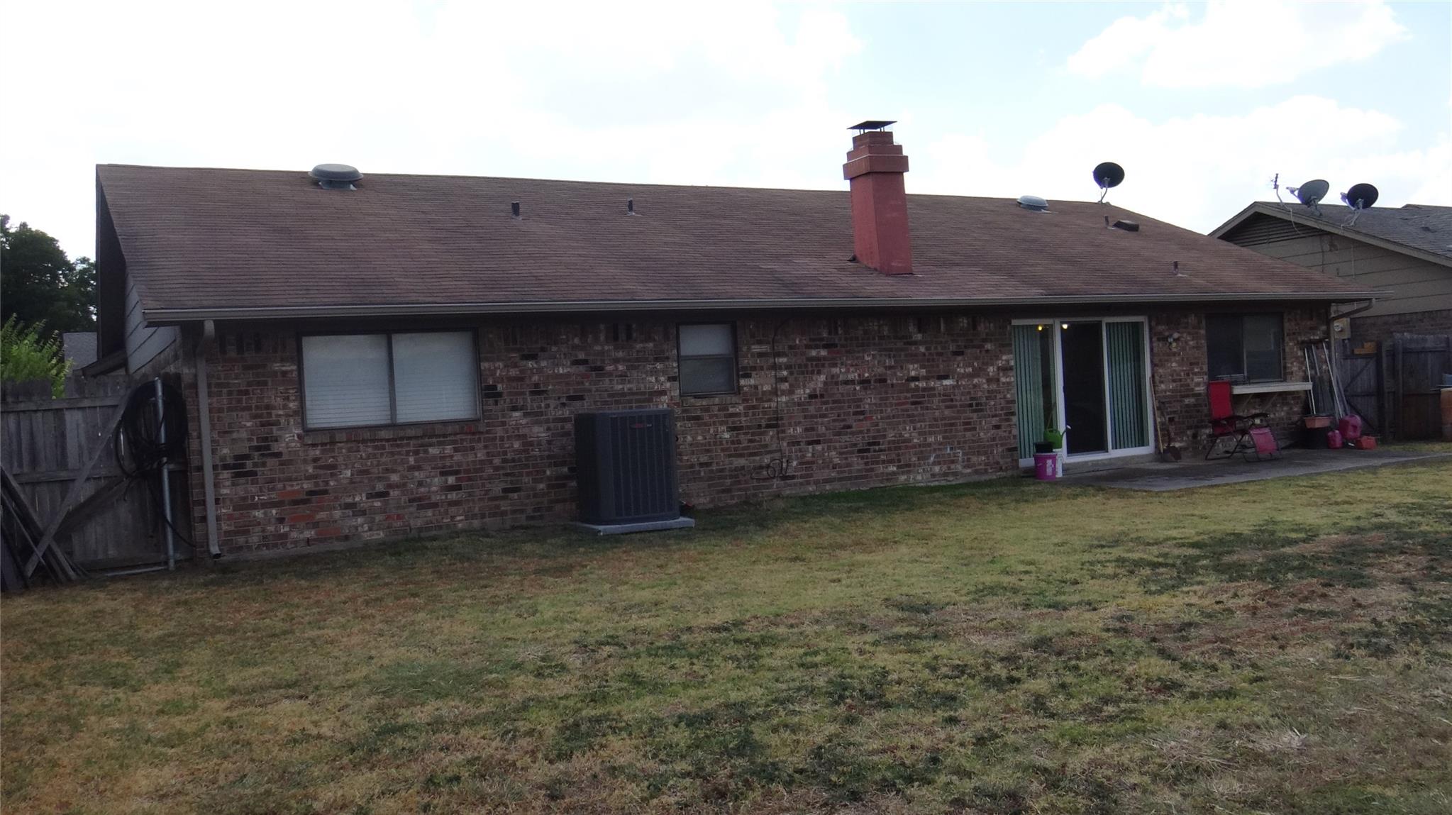 main property photo 13