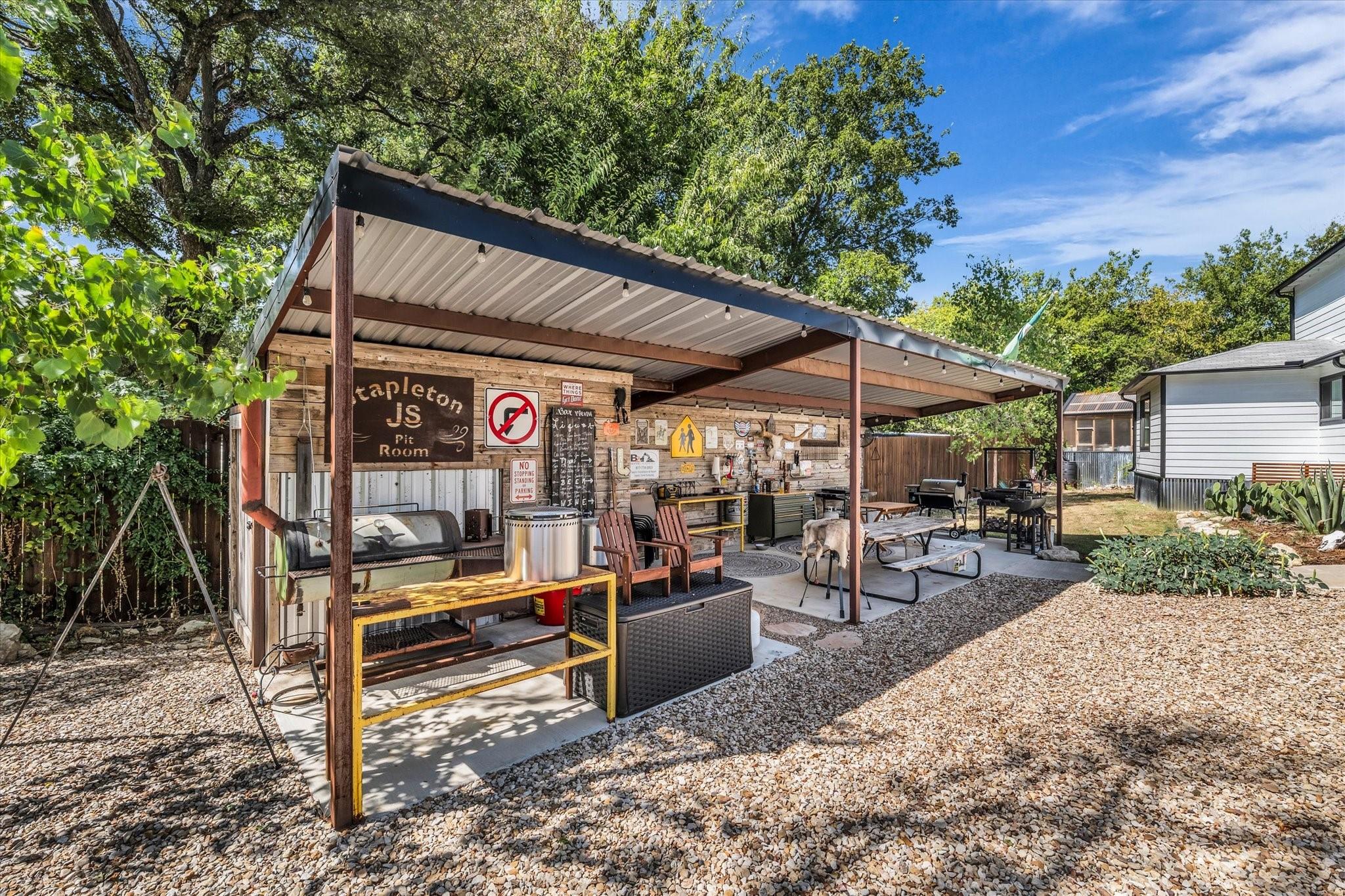 main property photo 29