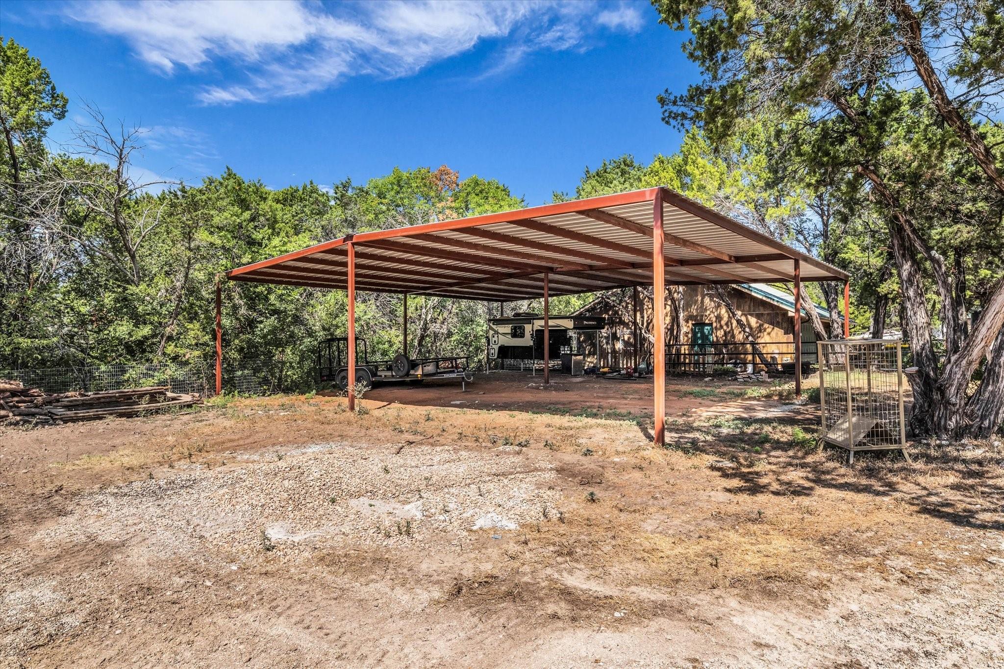 main property photo 32