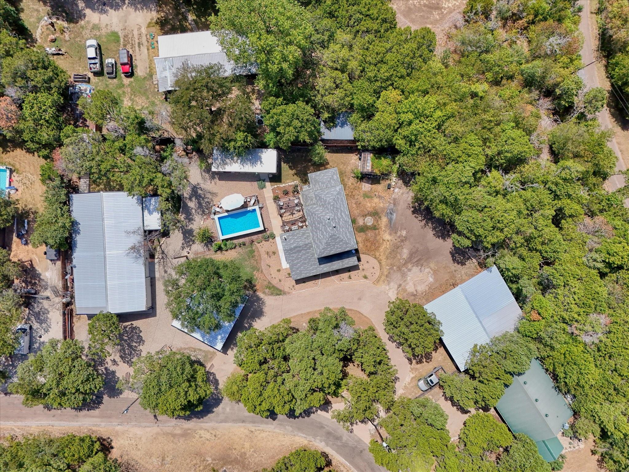 main property photo 36