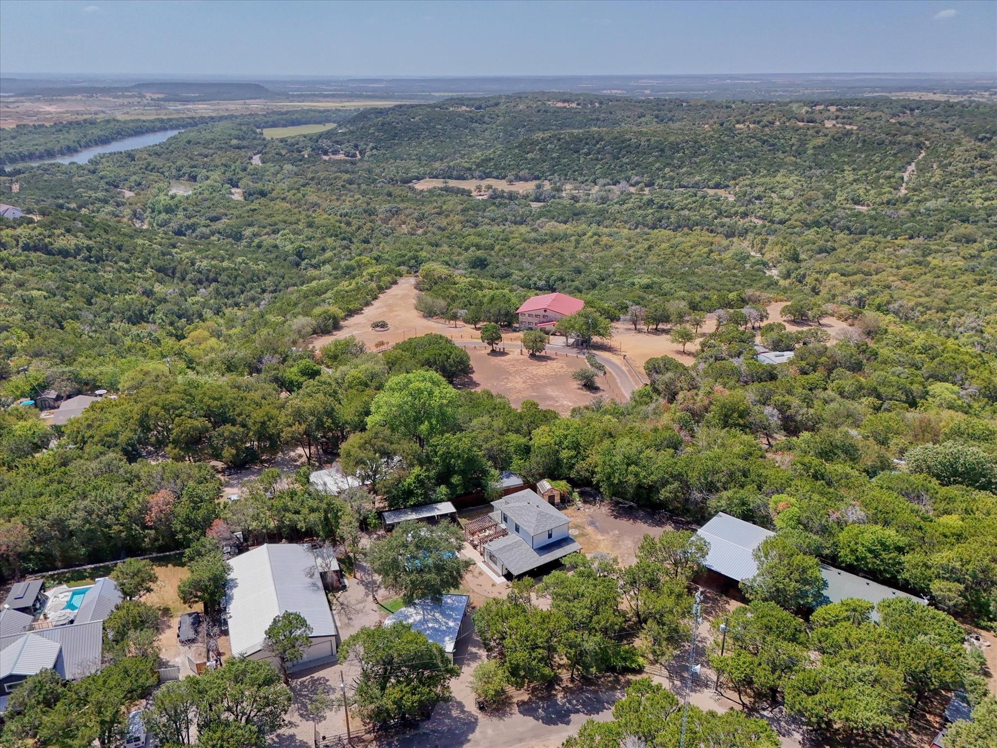 main property photo 37