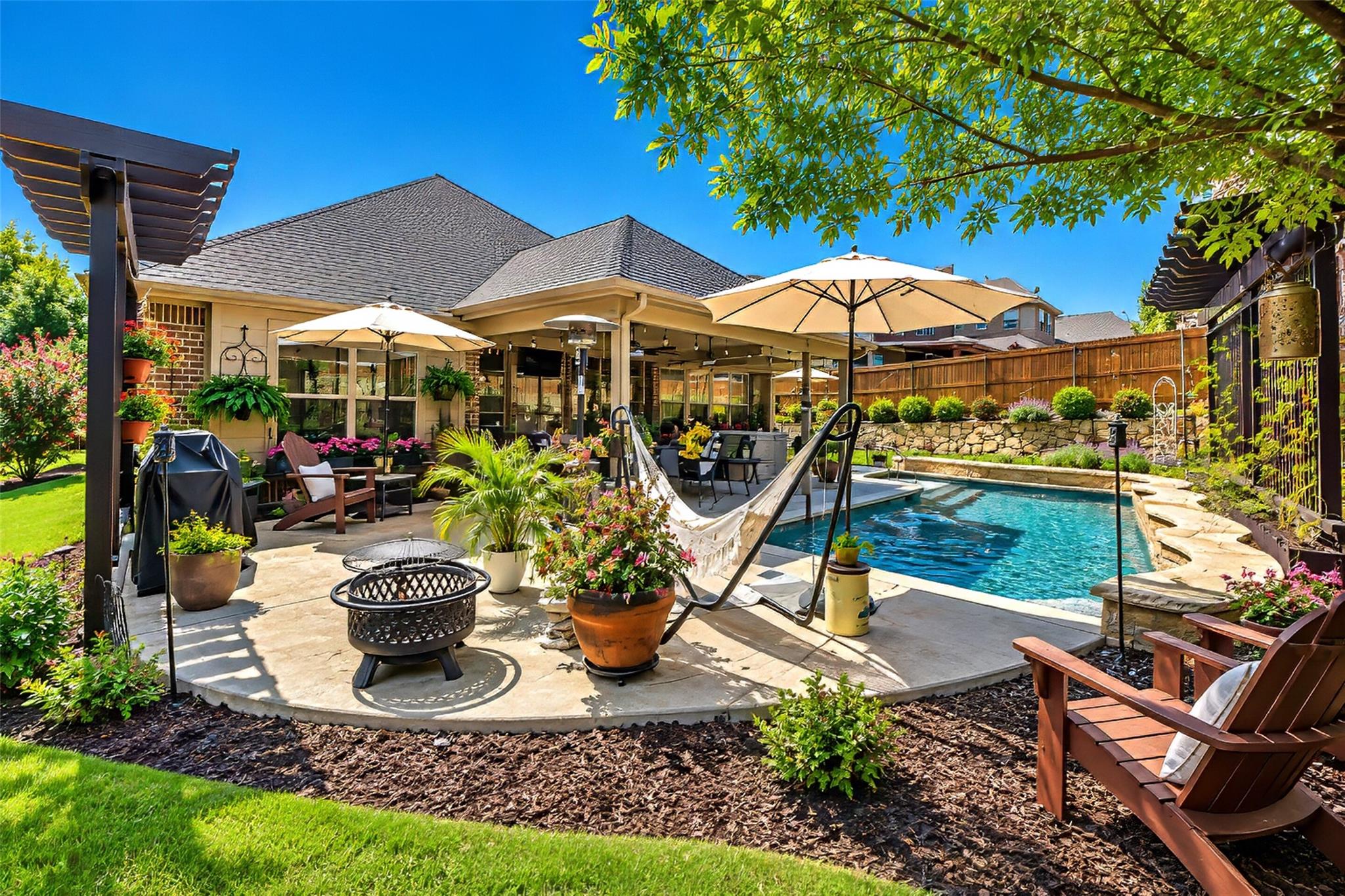 main property photo 27
