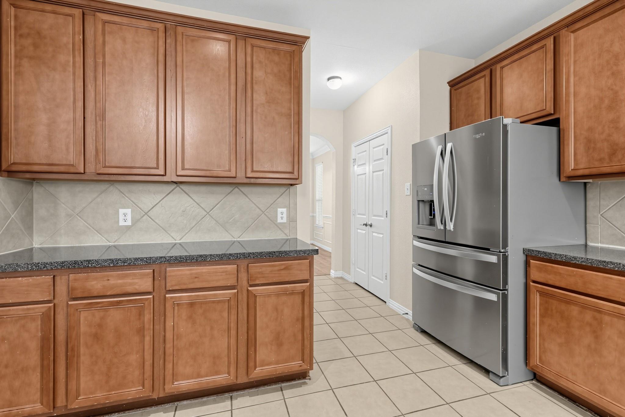 main property photo 7