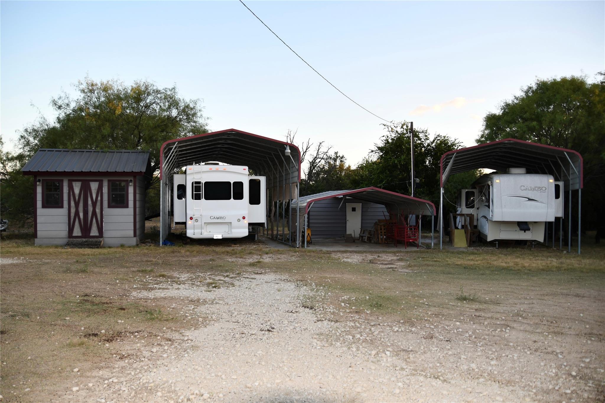 main property photo 29
