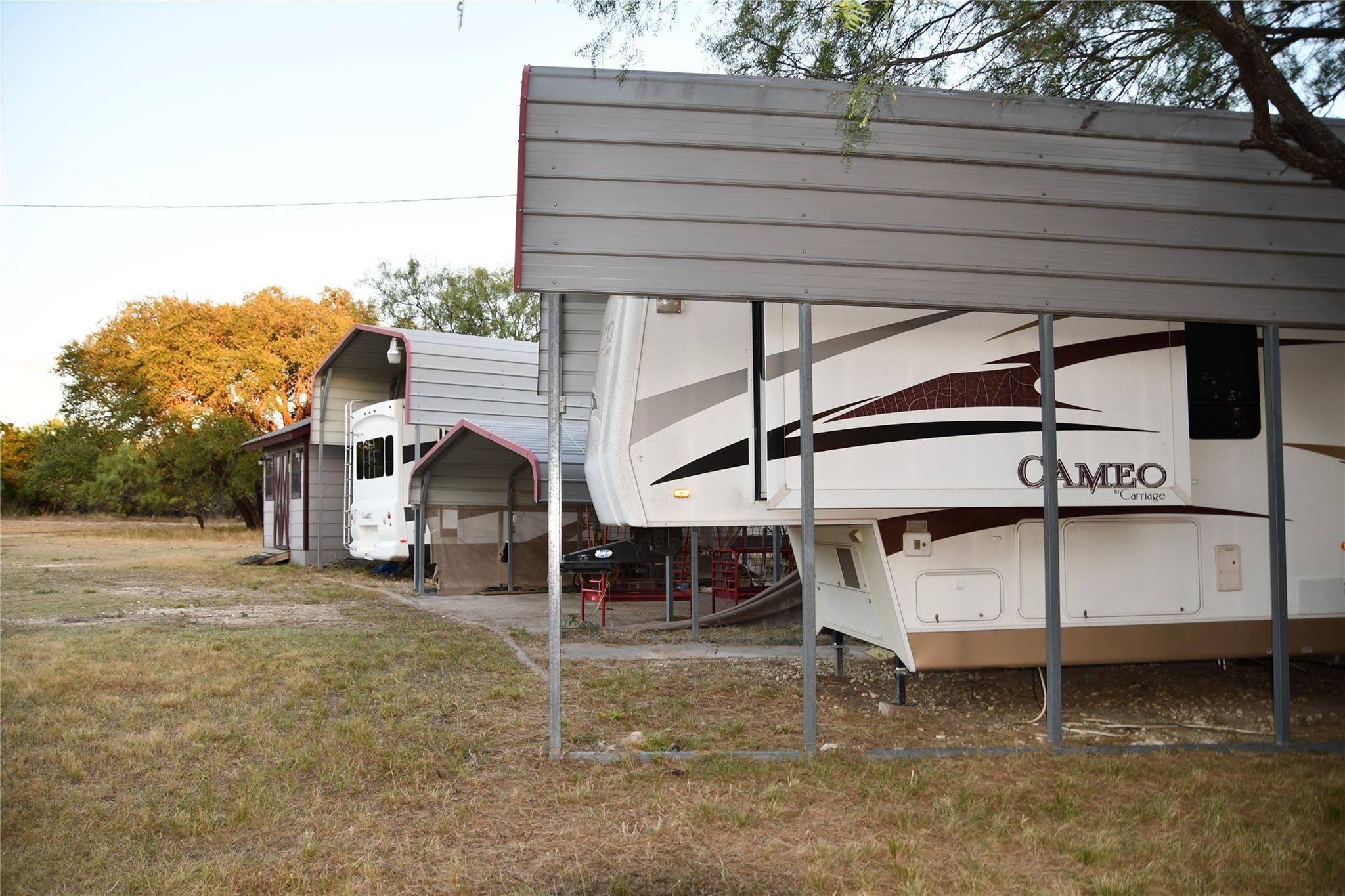 main property photo 30