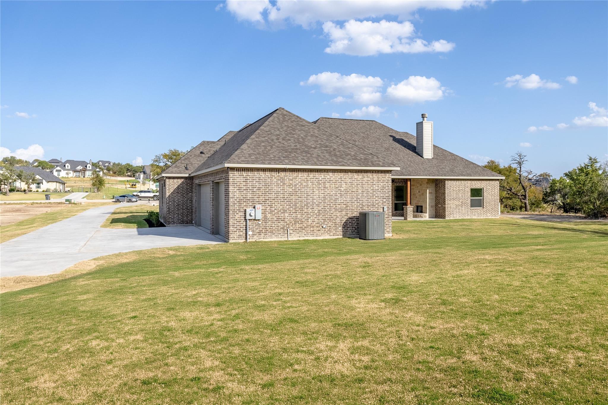 main property photo 34