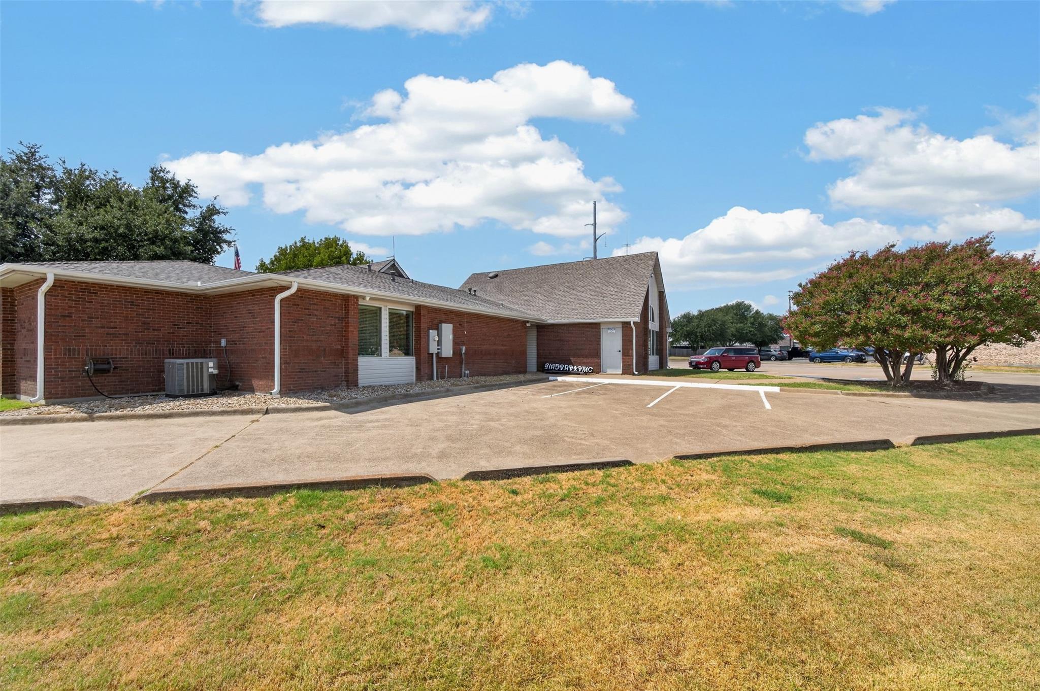 main property photo 35