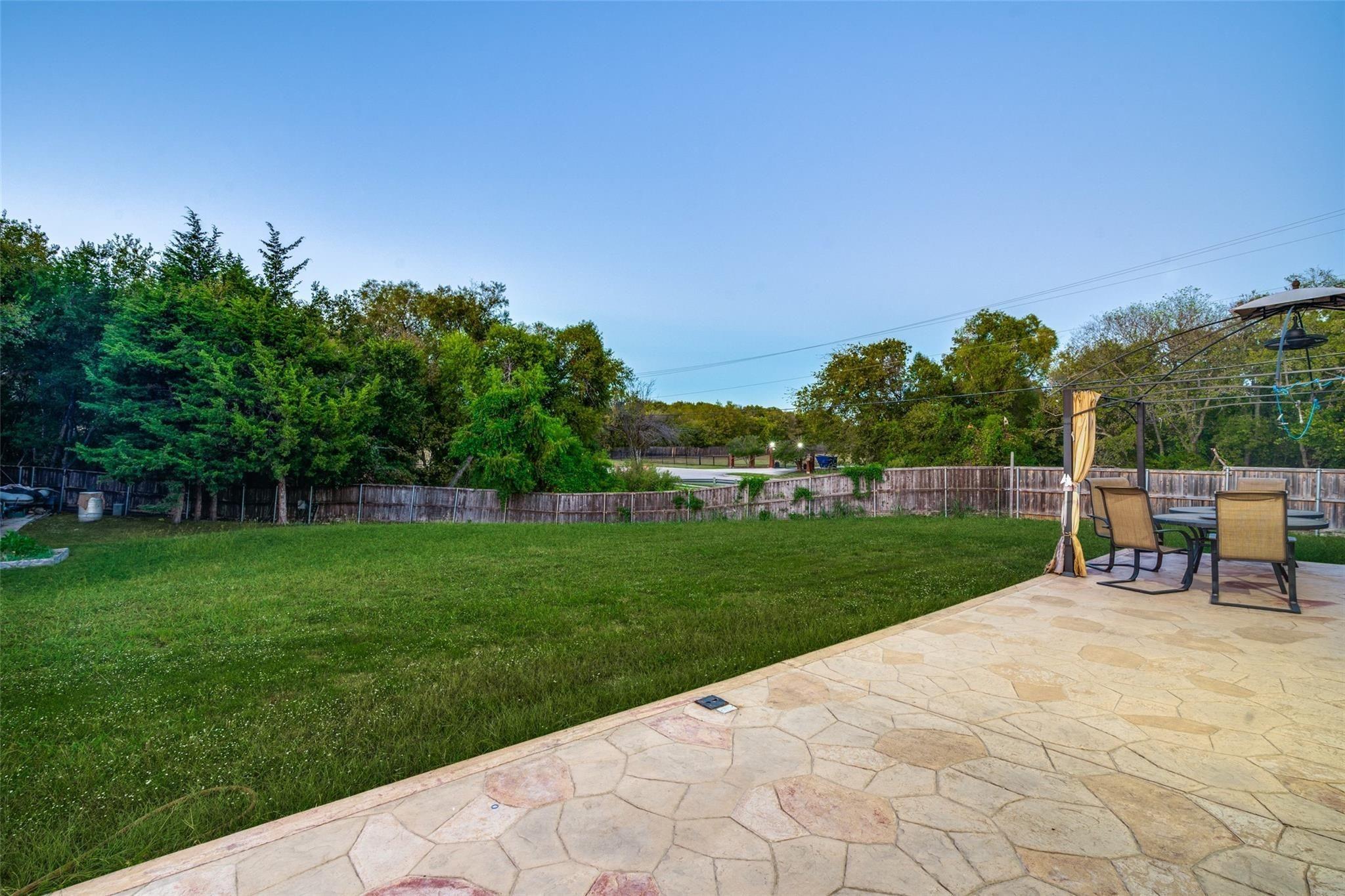 main property photo 27