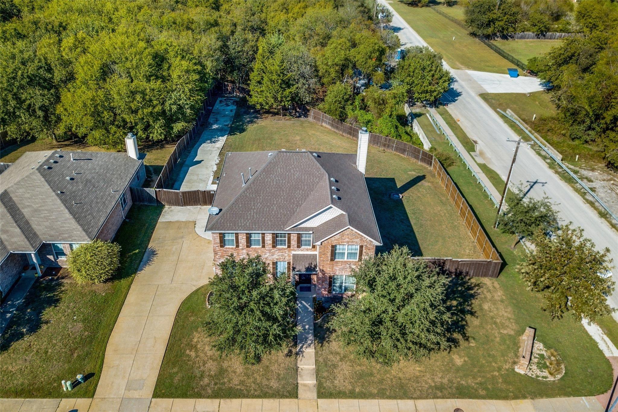 main property photo 31