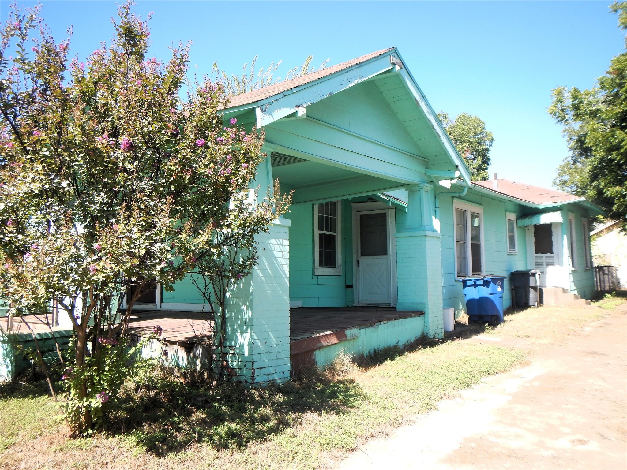 main property photo 3