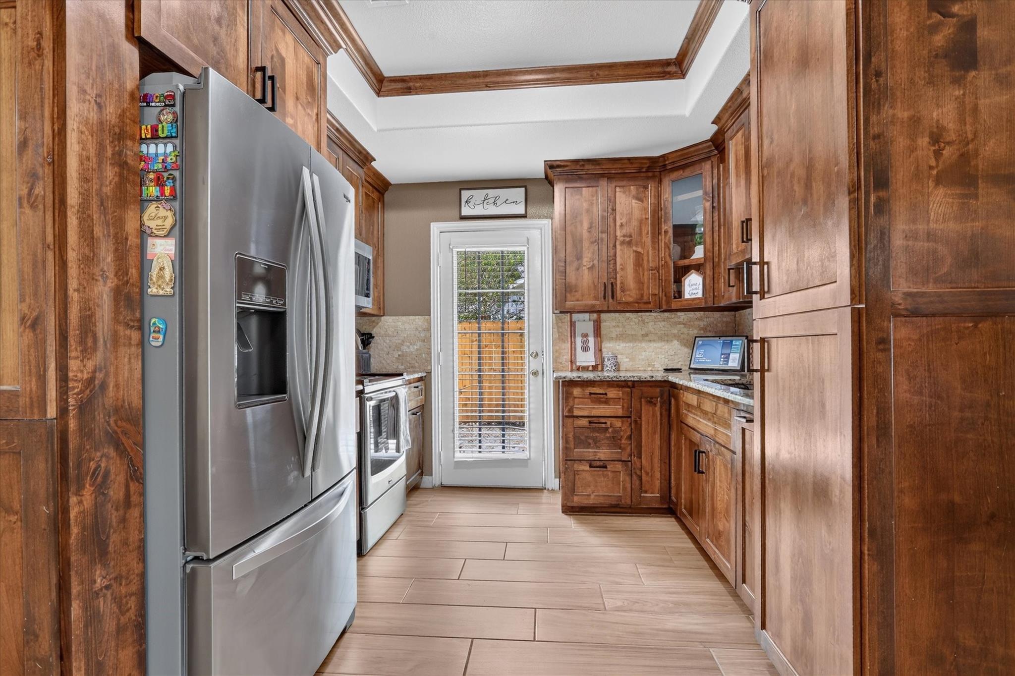 main property photo 15