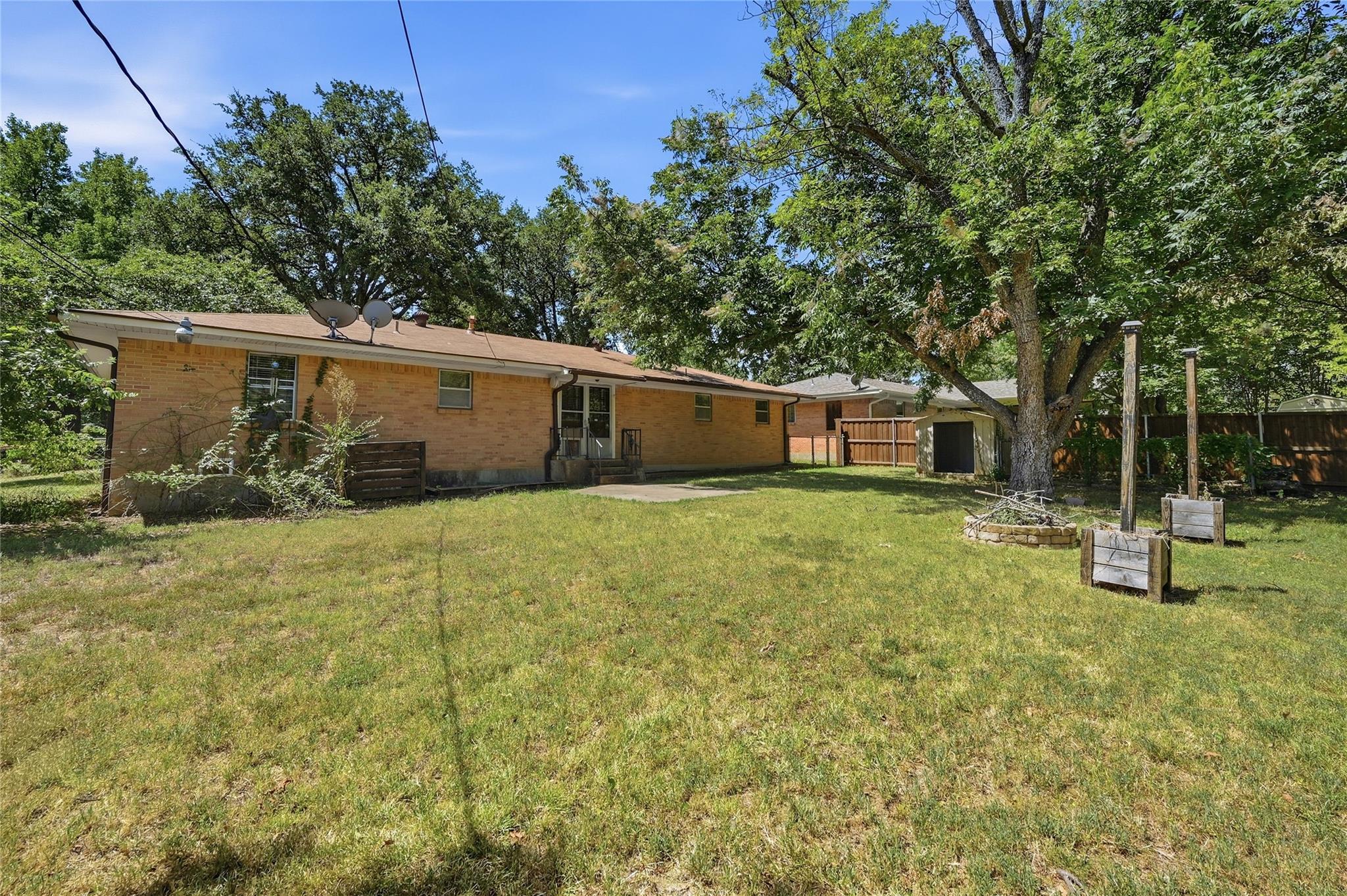 main property photo 26