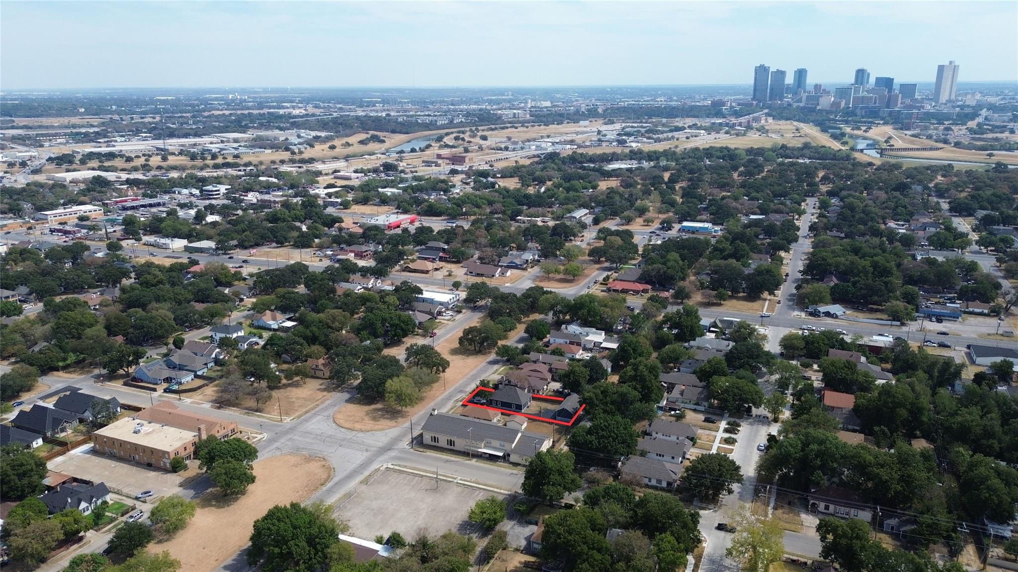 main property photo 13