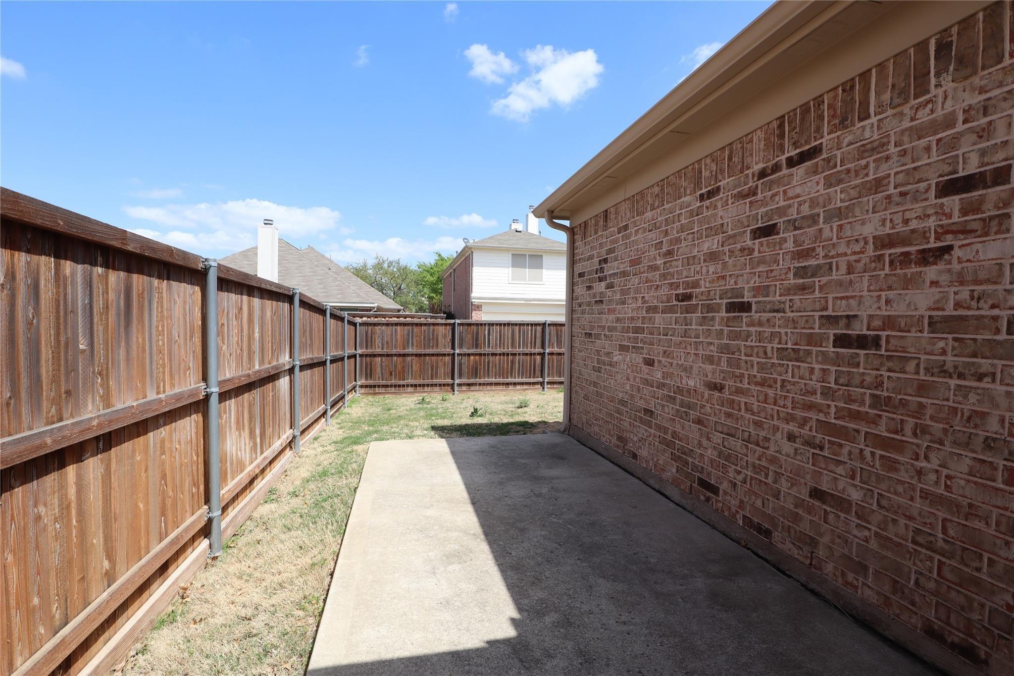 main property photo 32