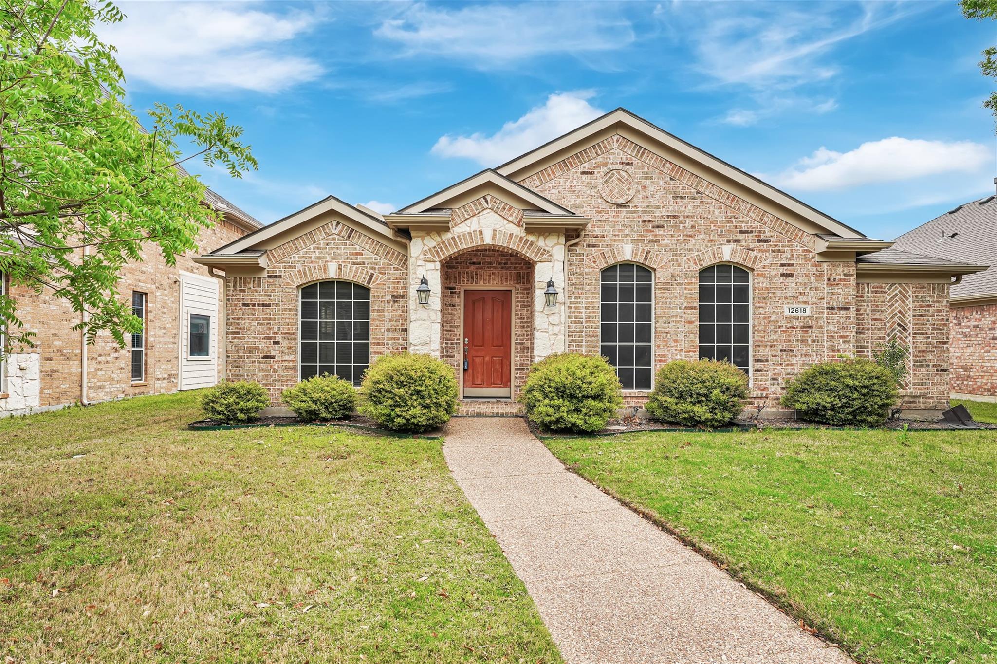 main property photo 5