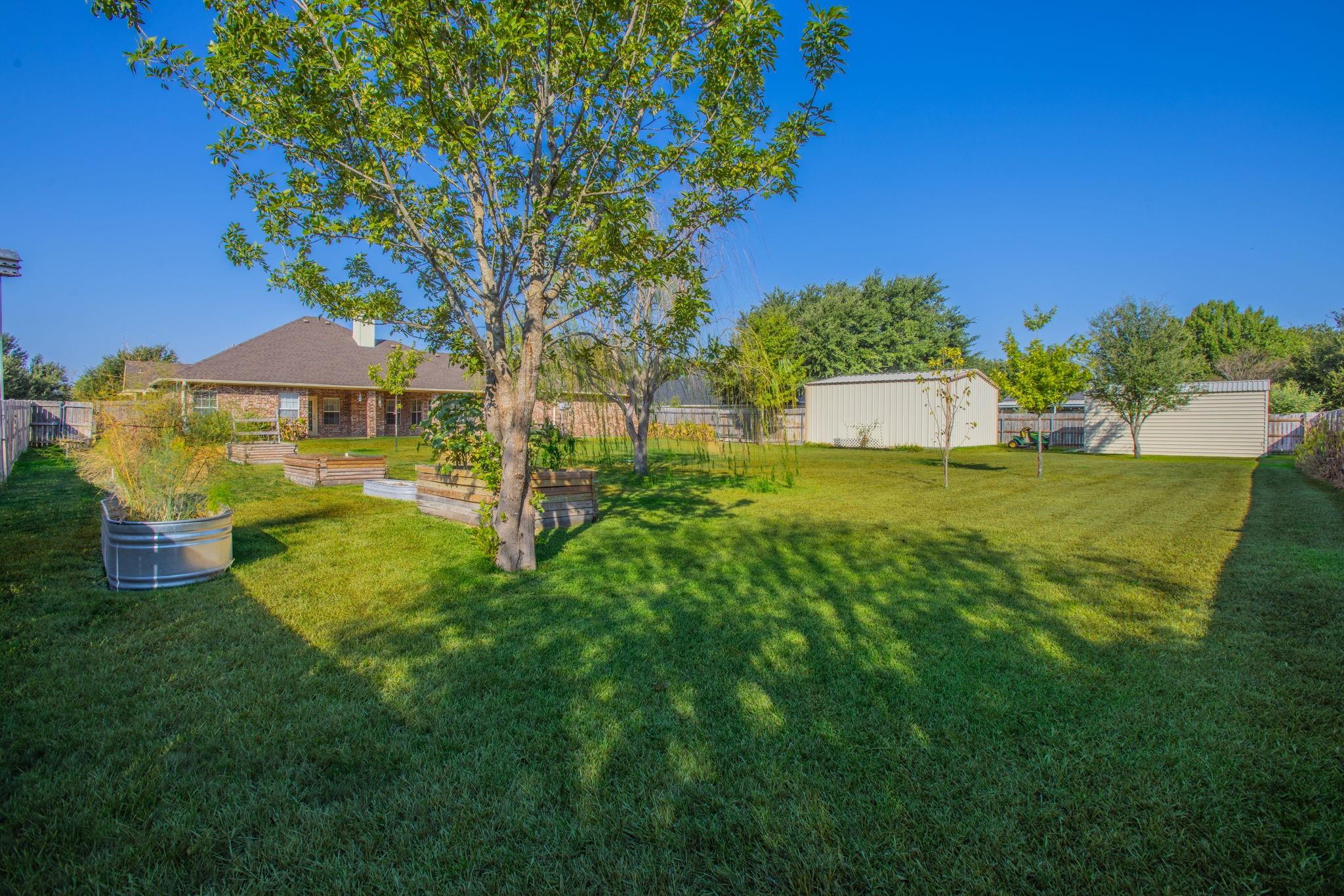 main property photo 21
