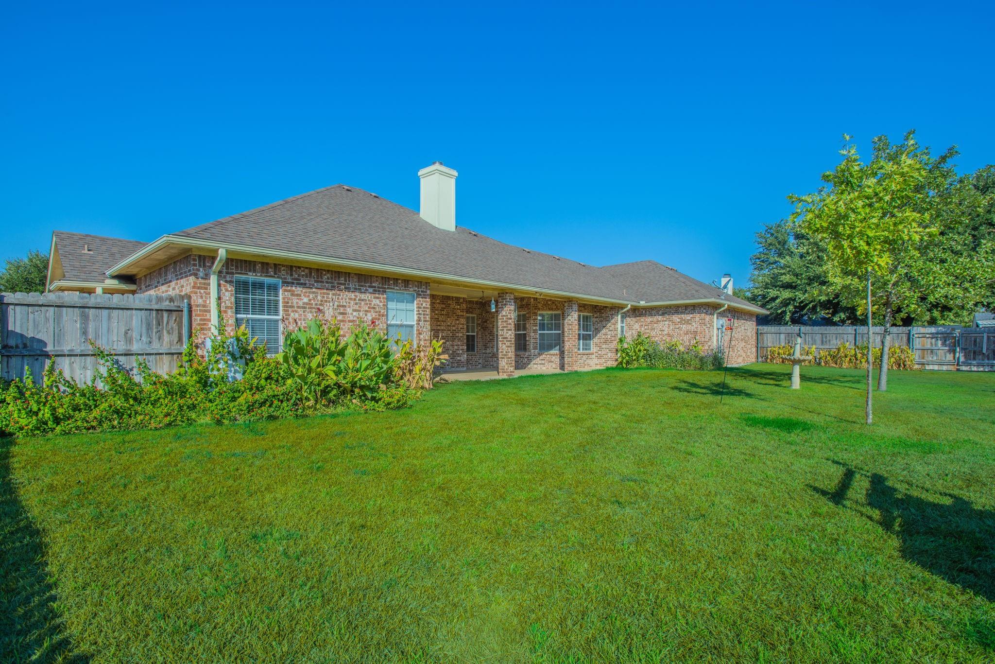 main property photo 22