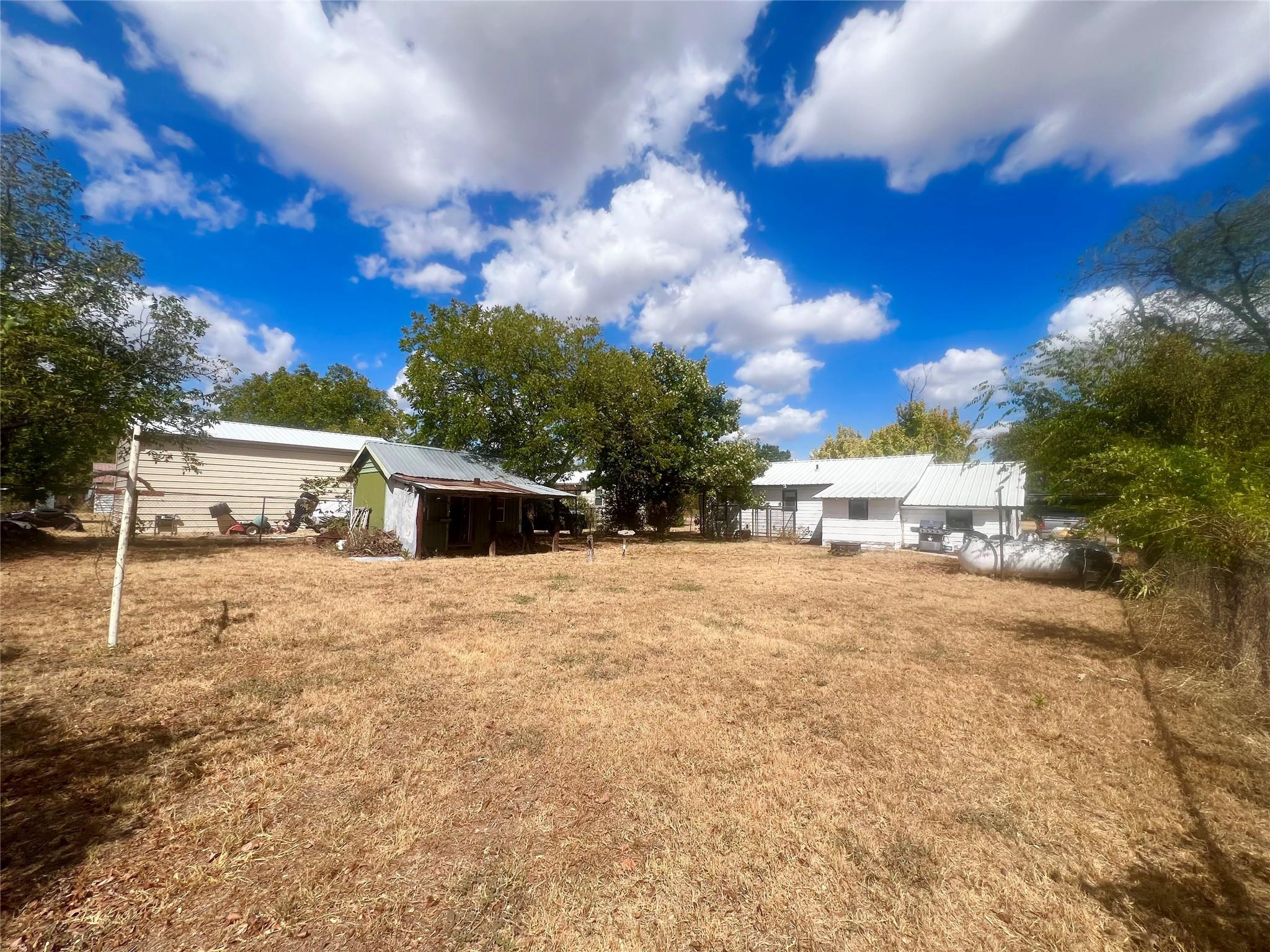 main property photo 27