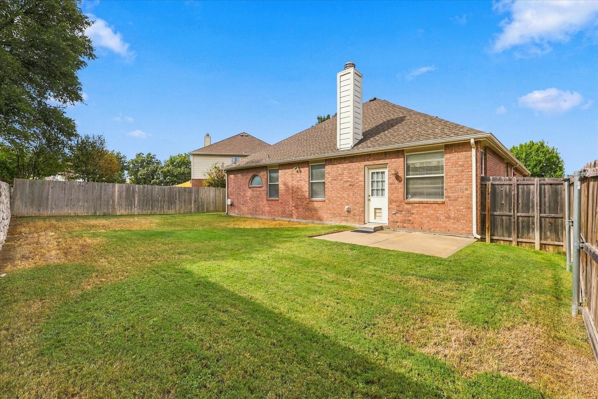 main property photo 23