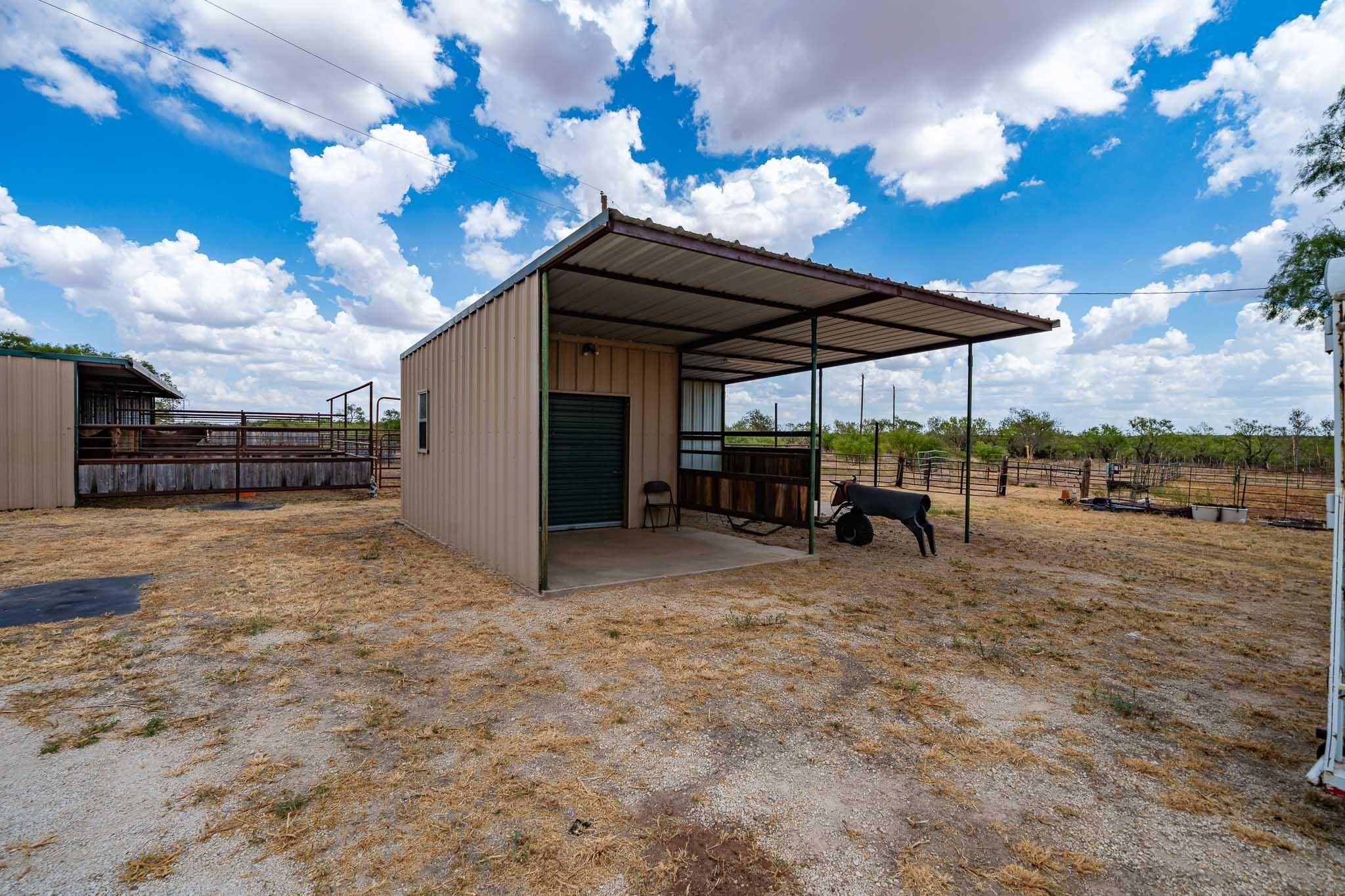 main property photo 23