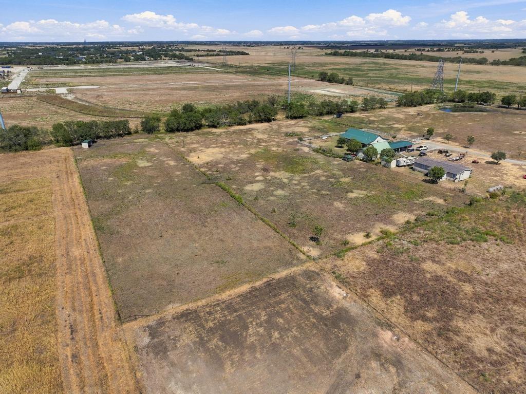 main property photo 10