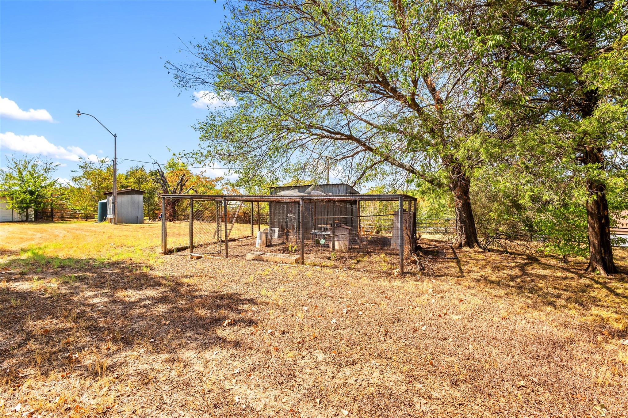 main property photo 37