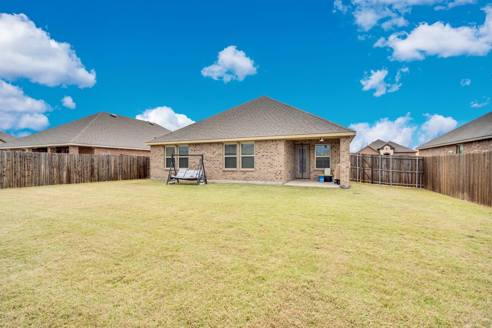 main property photo 15
