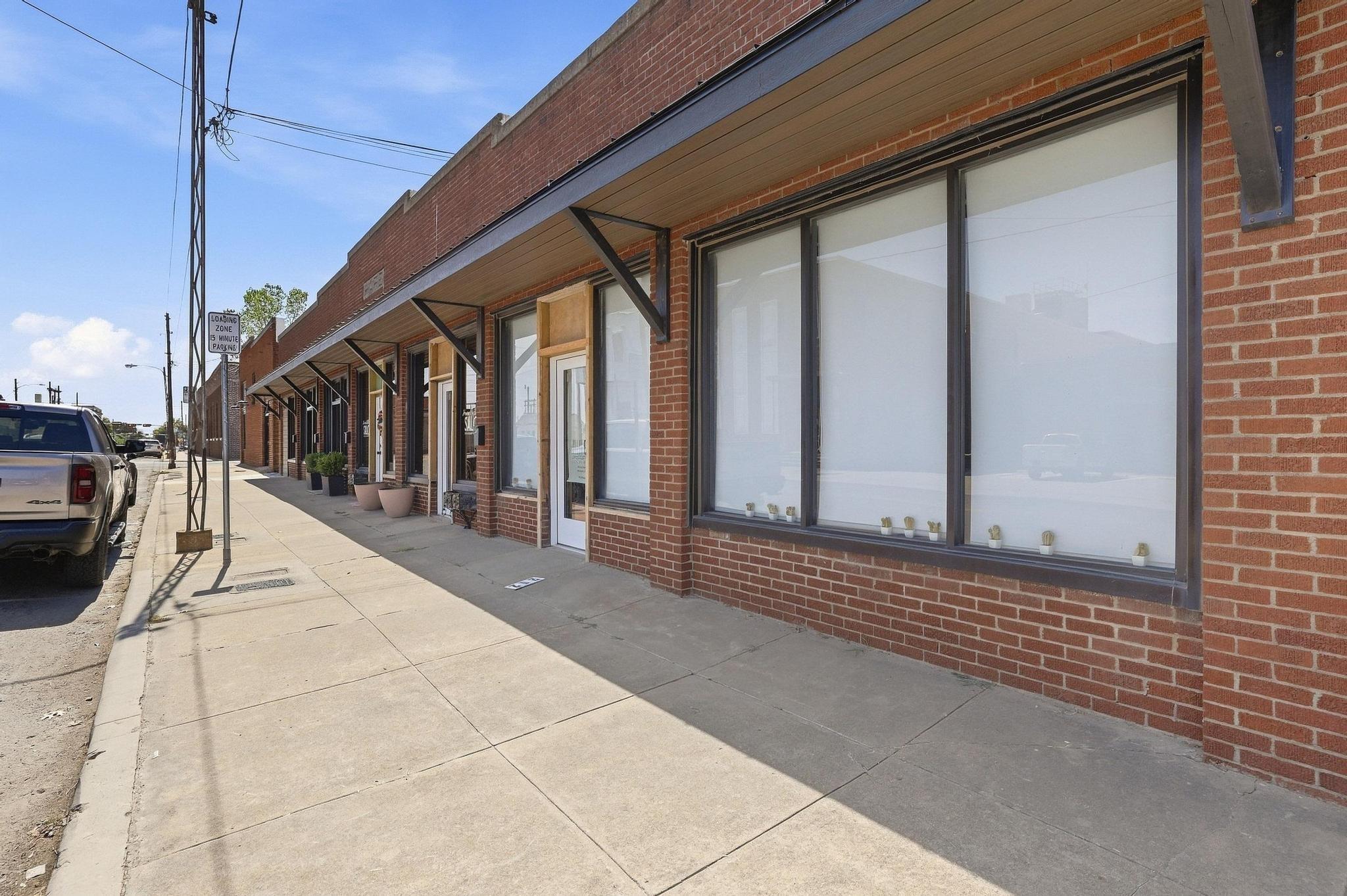 main property photo 6