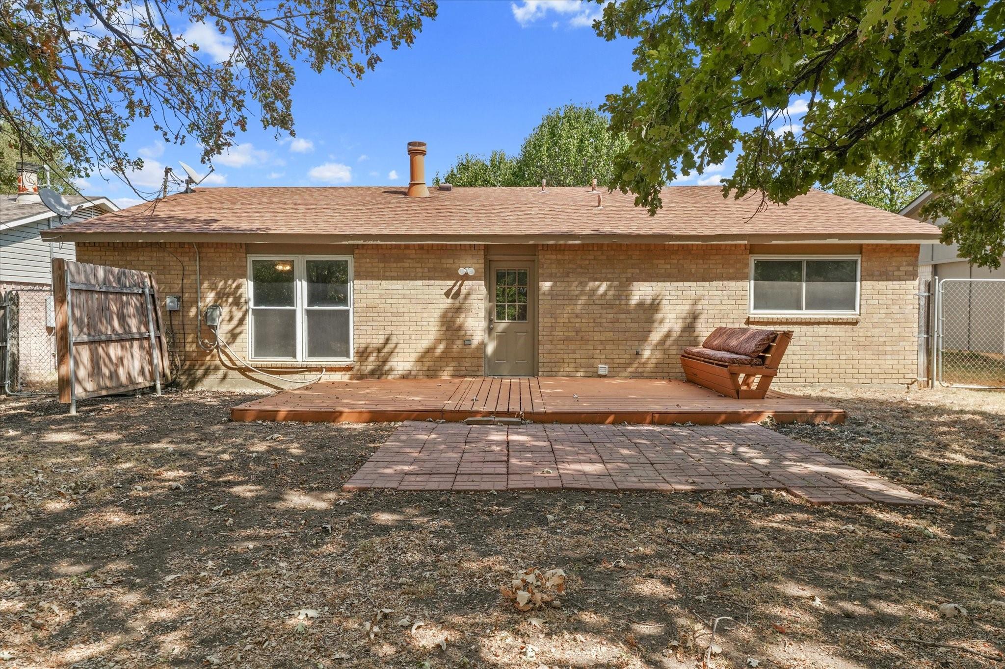 main property photo 22