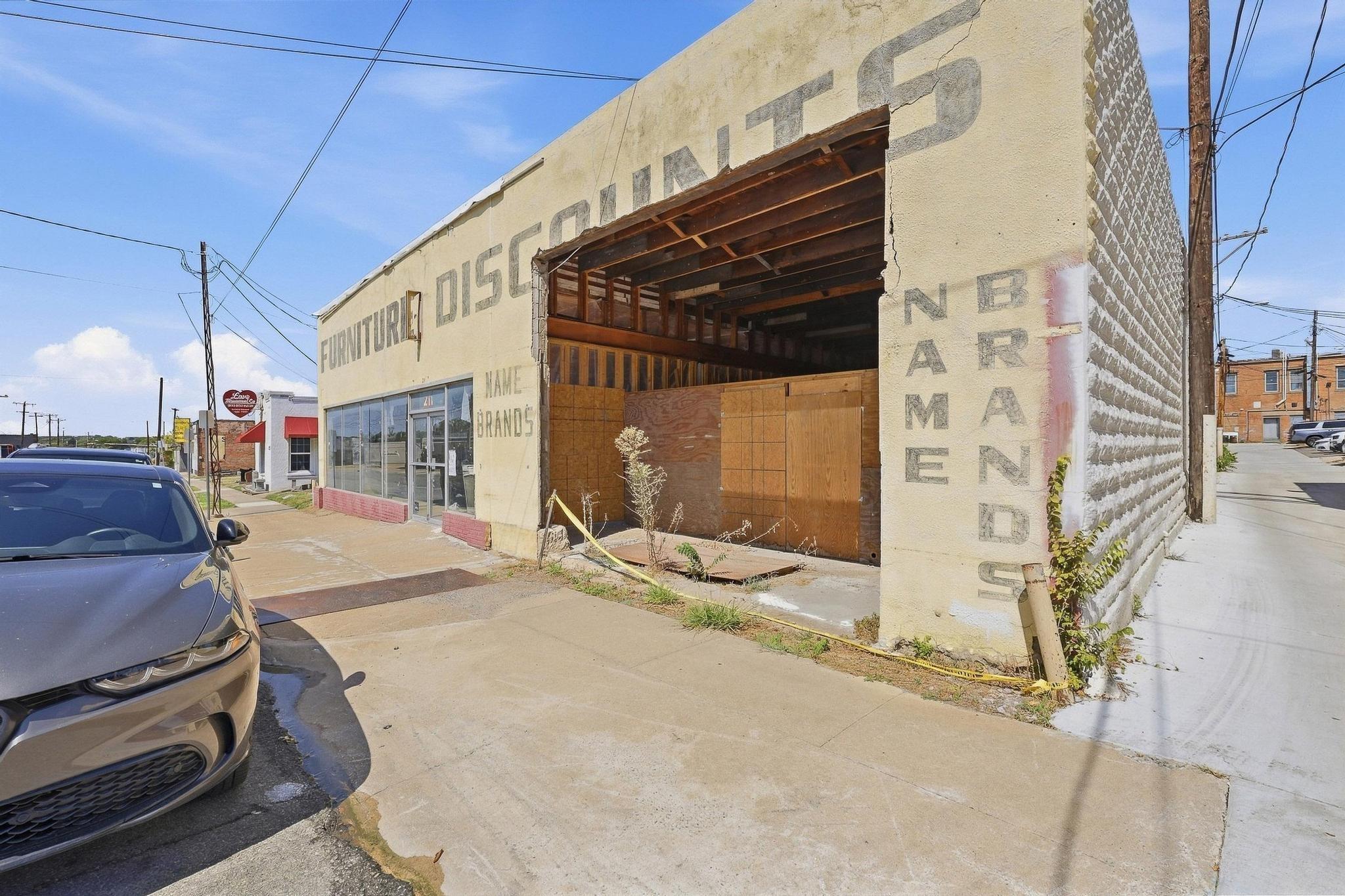 main property photo 2