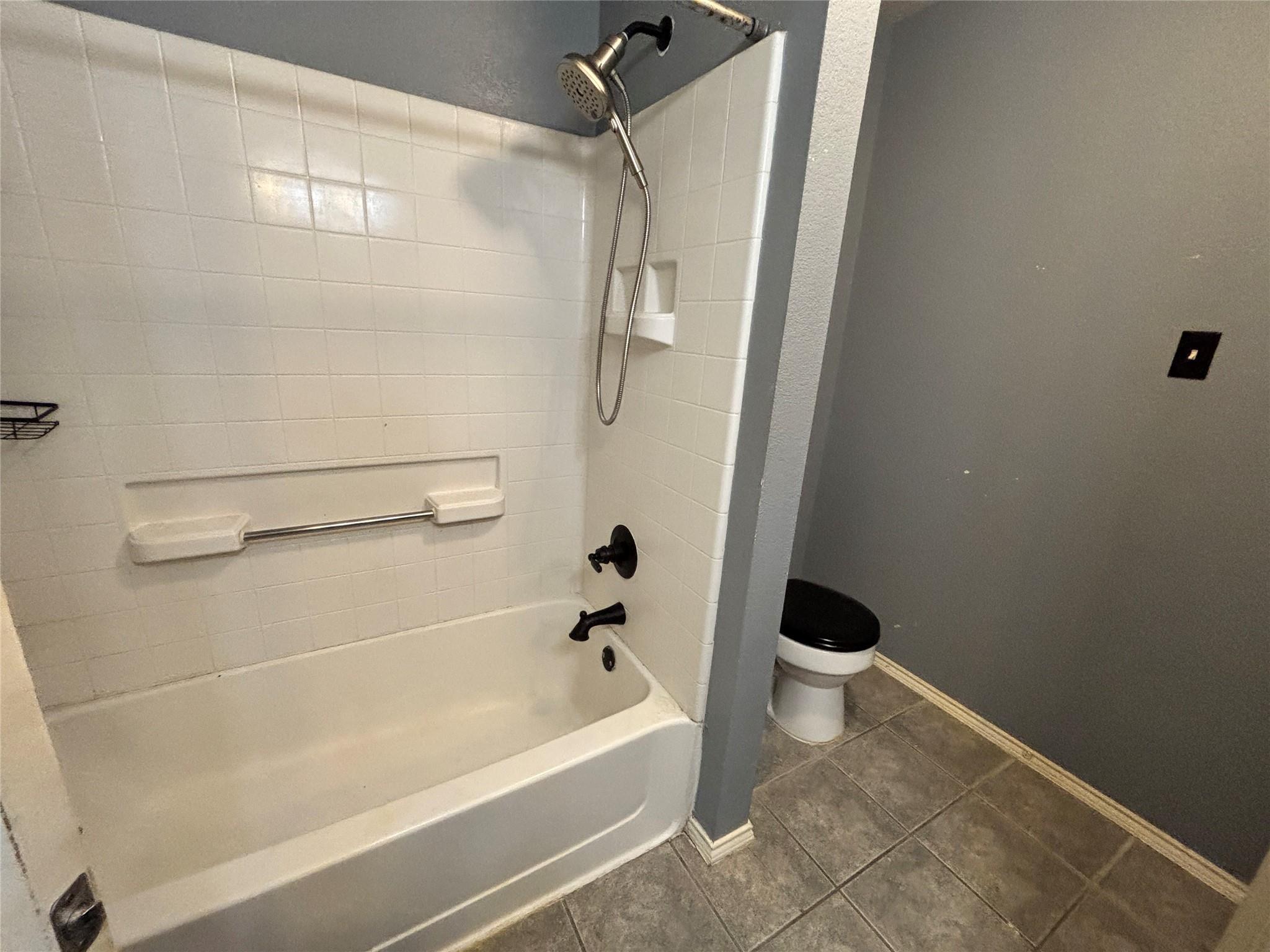 main property photo 22