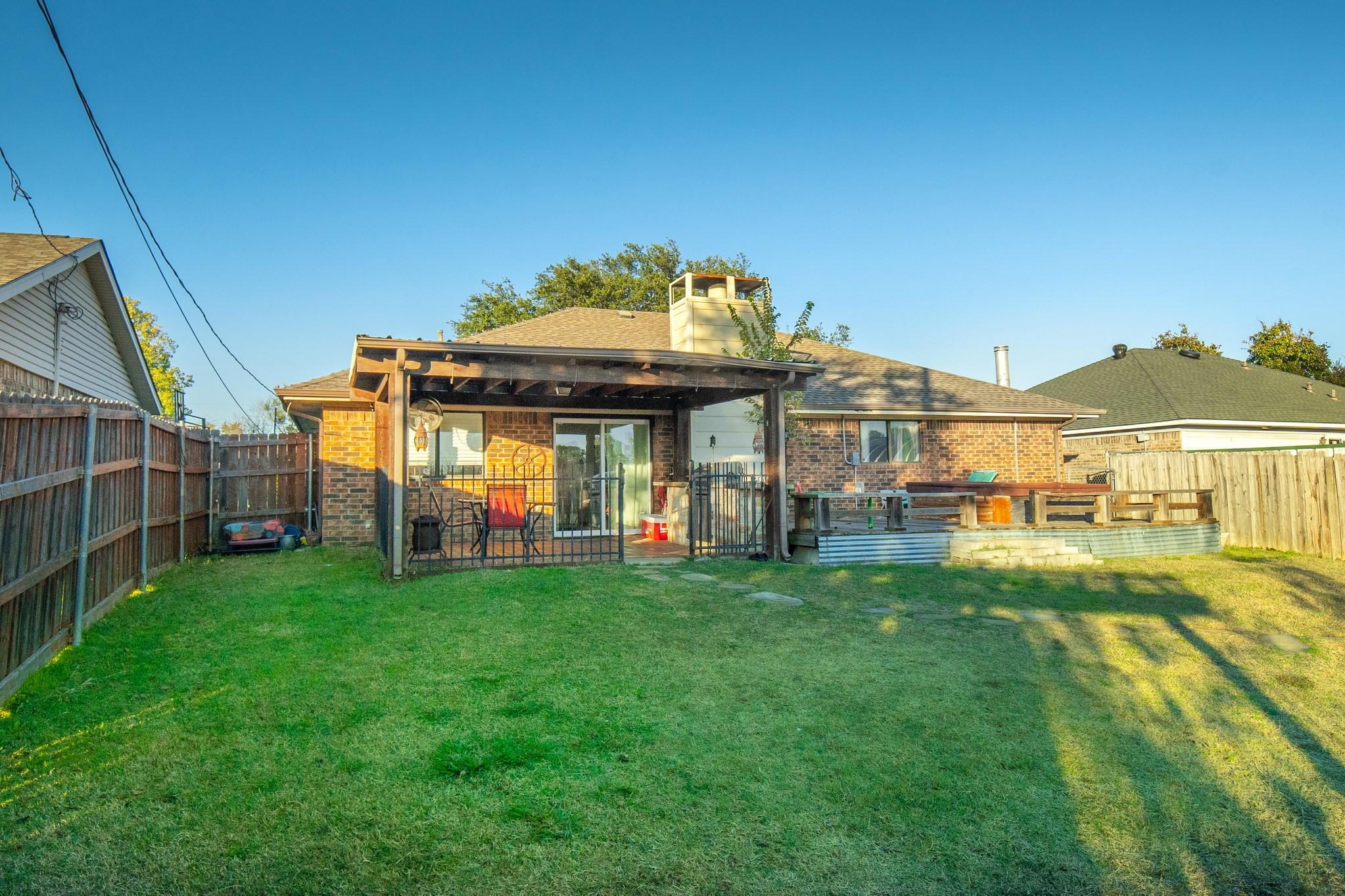 main property photo 19