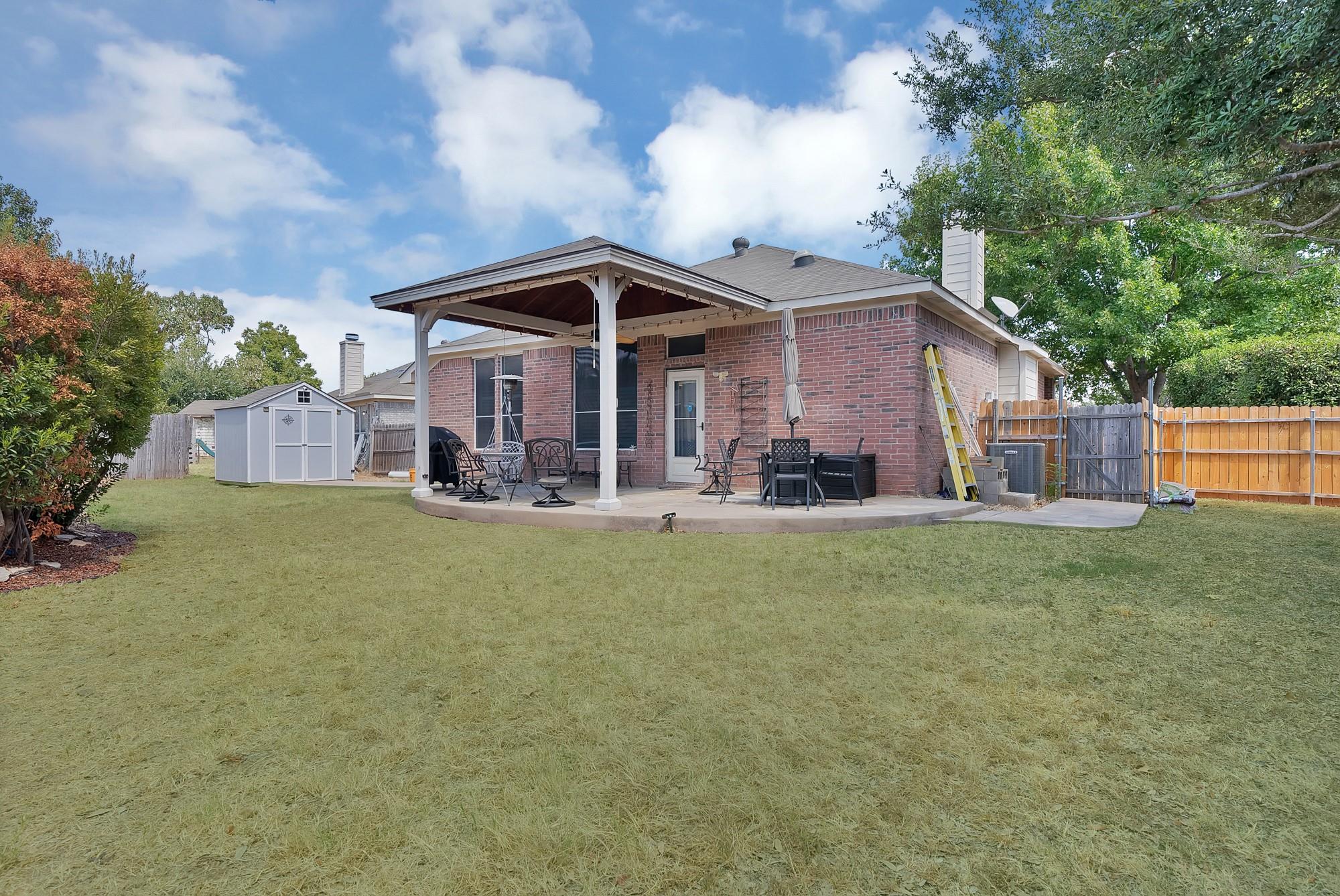 main property photo 37