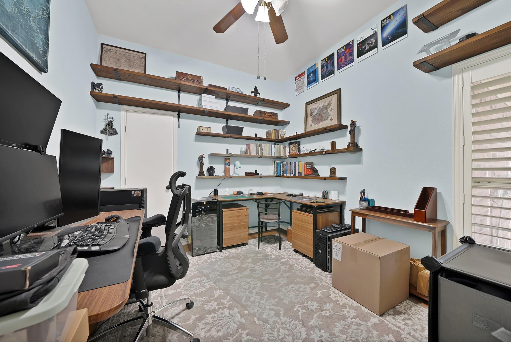 main property photo 7