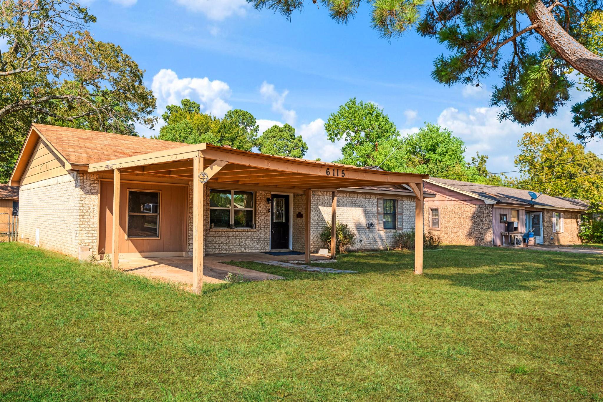 main property photo 14