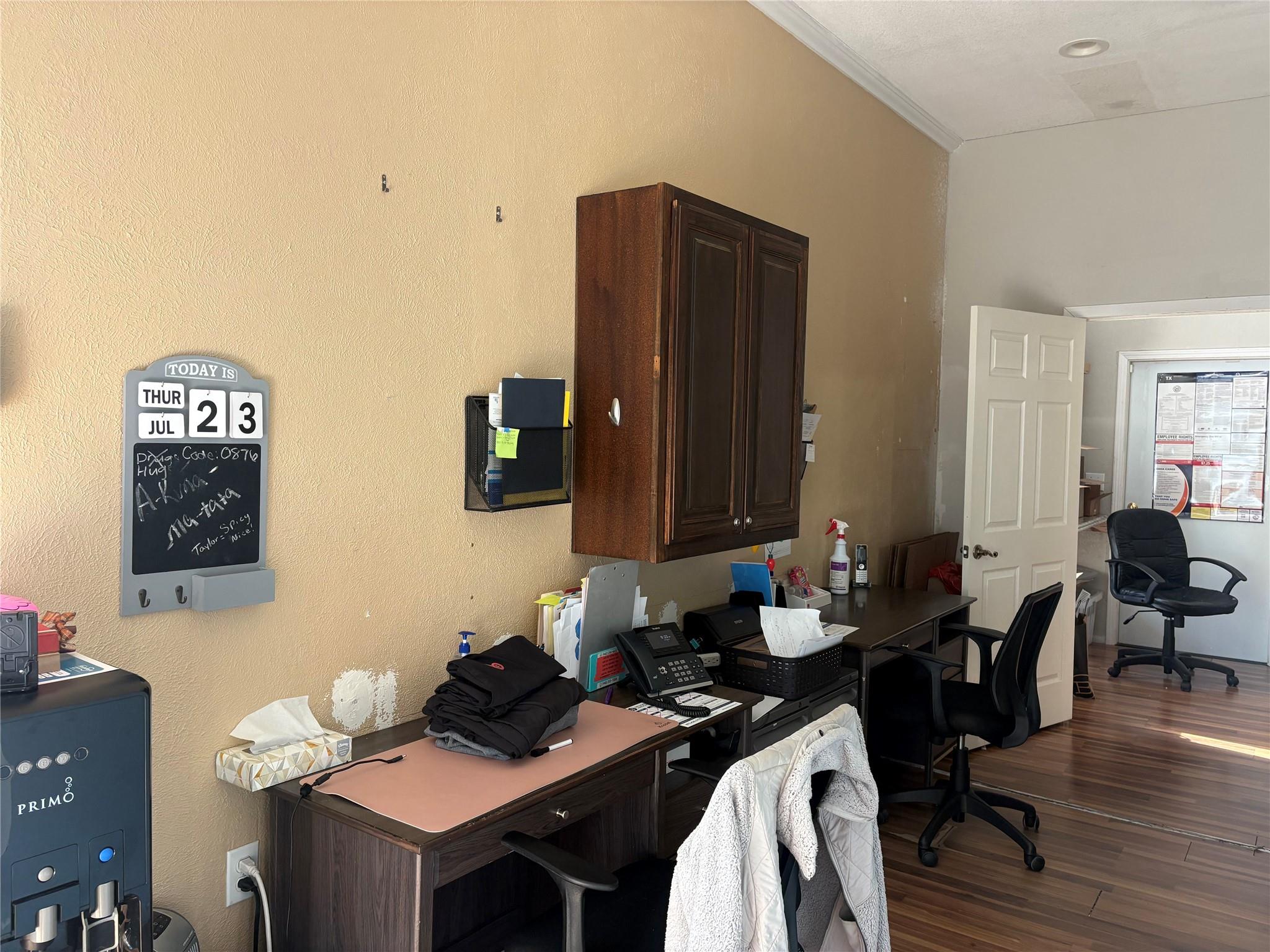 main property photo 7