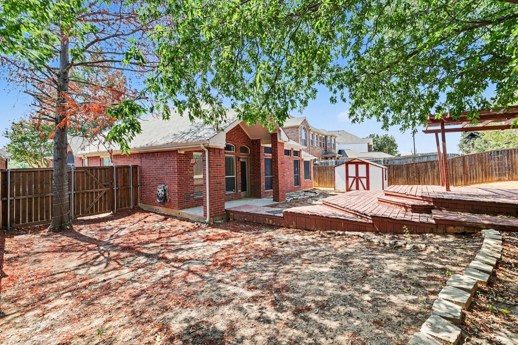 main property photo 33