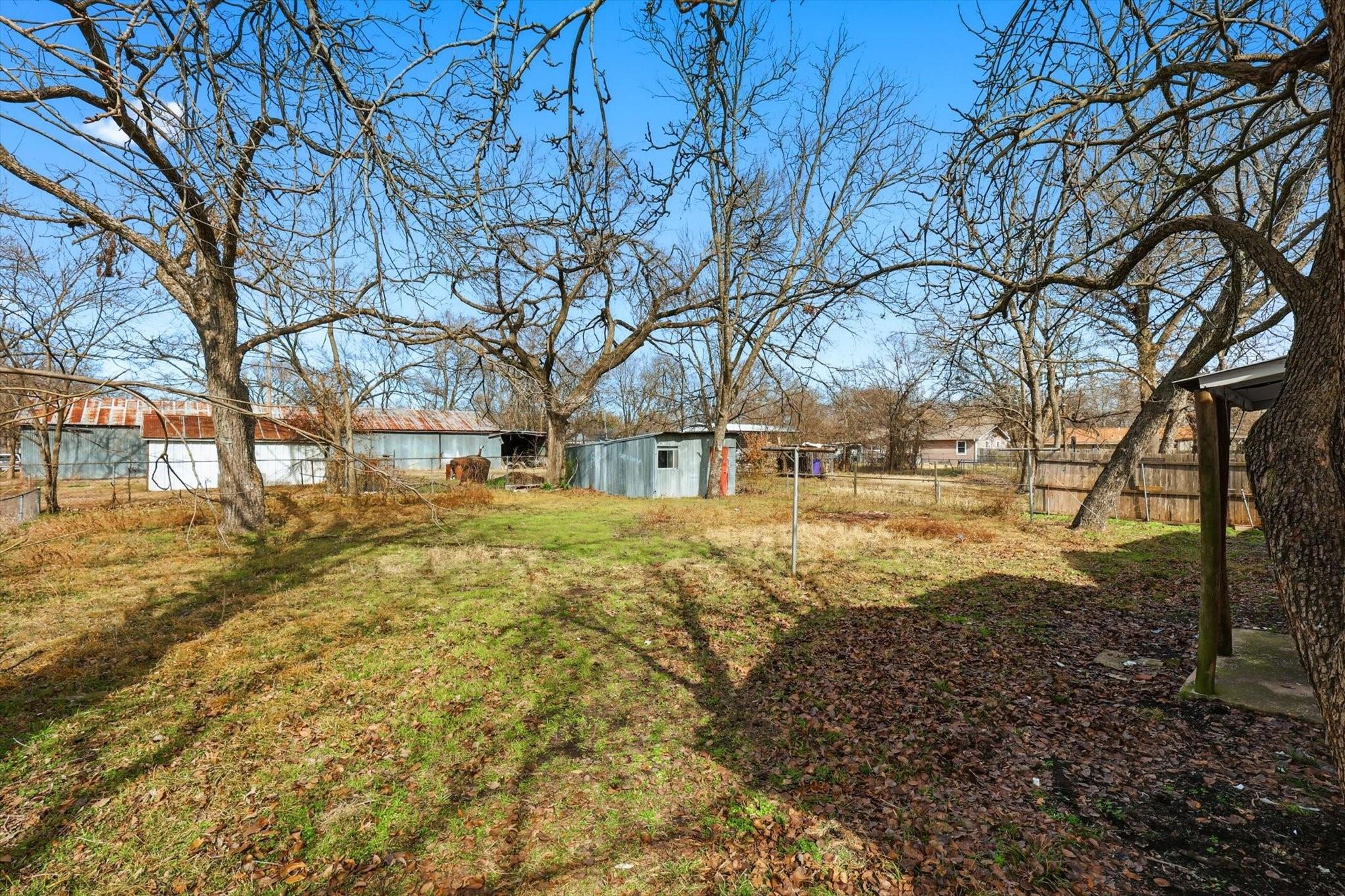 main property photo 19