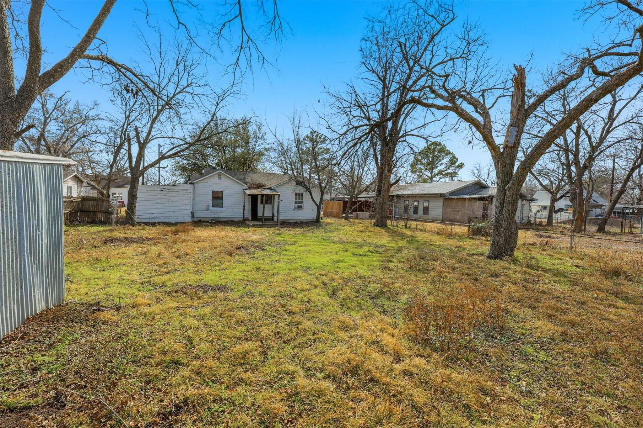 main property photo 20