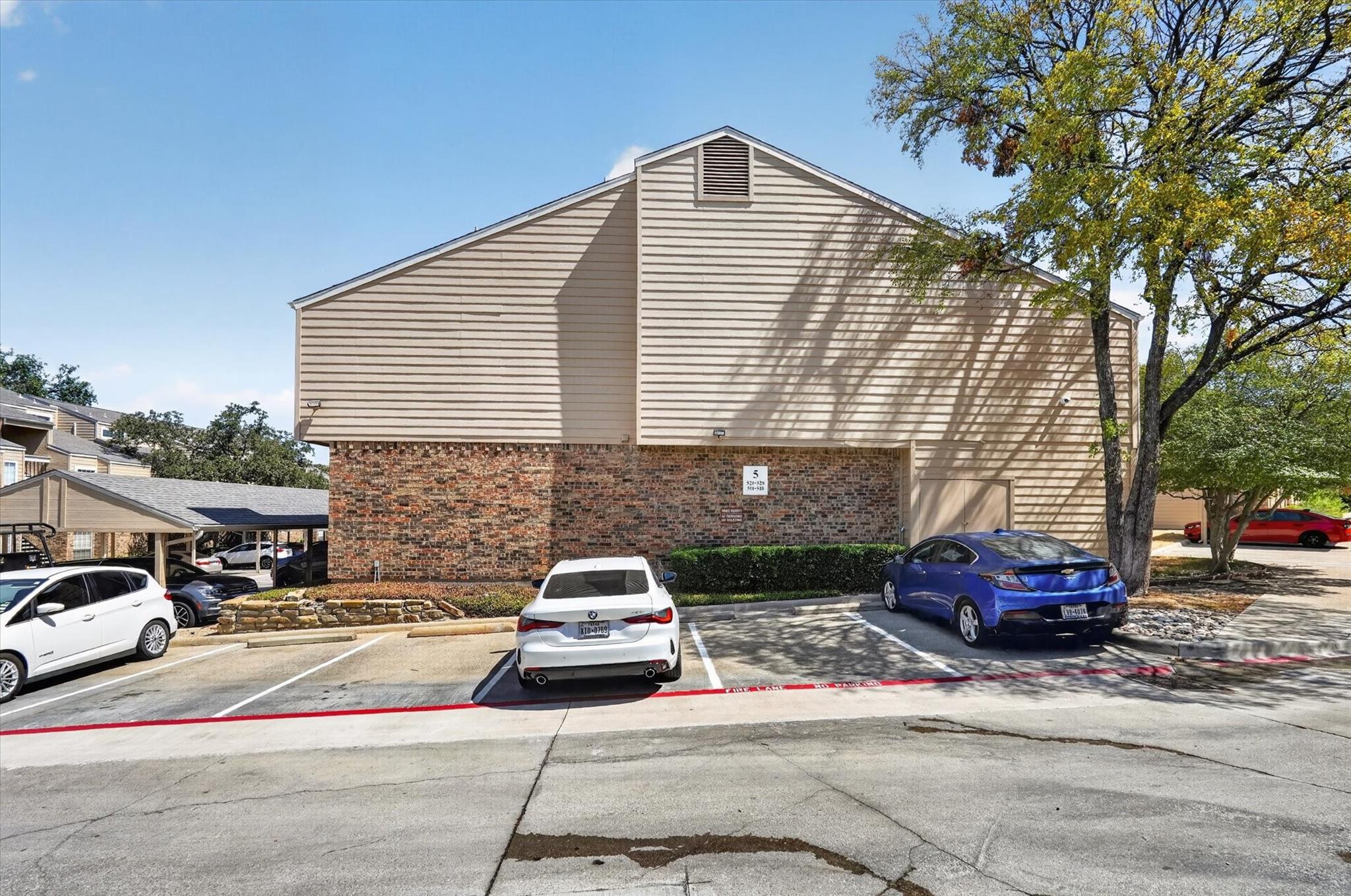 main property photo 14