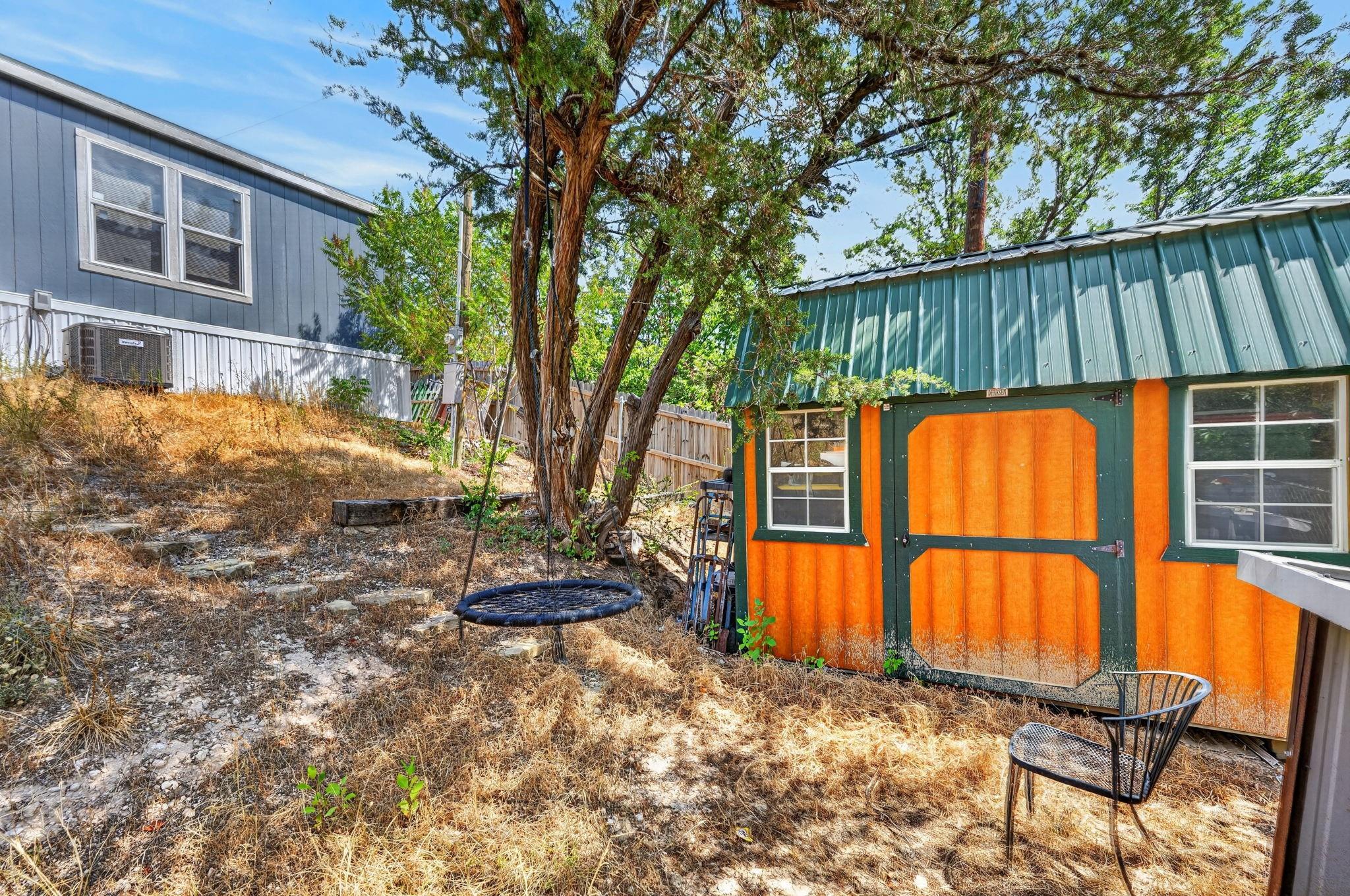 main property photo 13