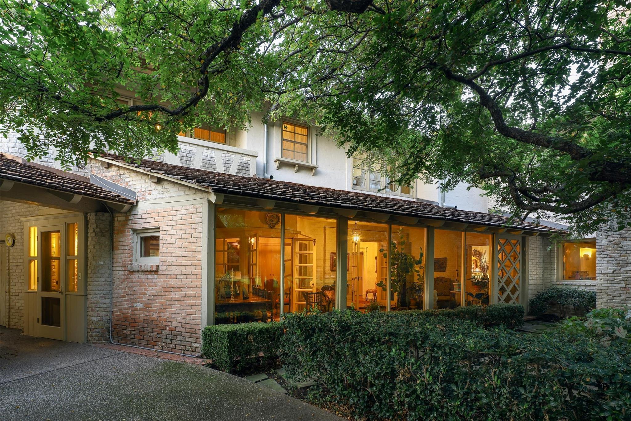 main property photo 39