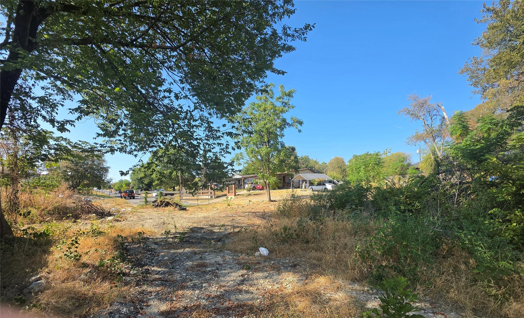 main property photo 10