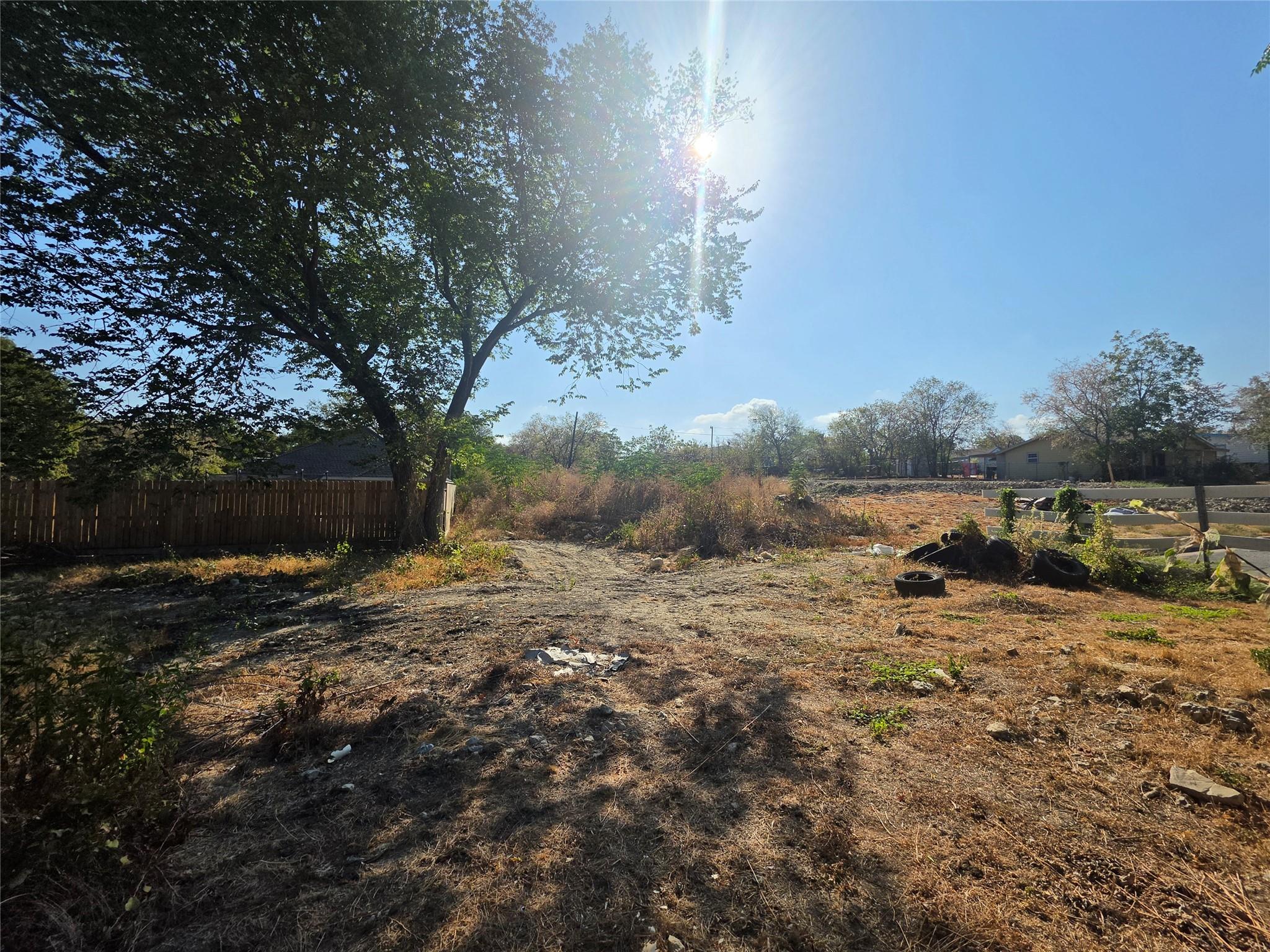 main property photo 13