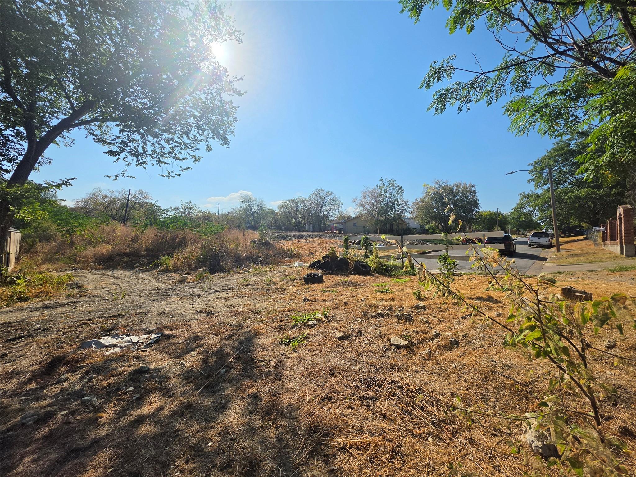 main property photo 14