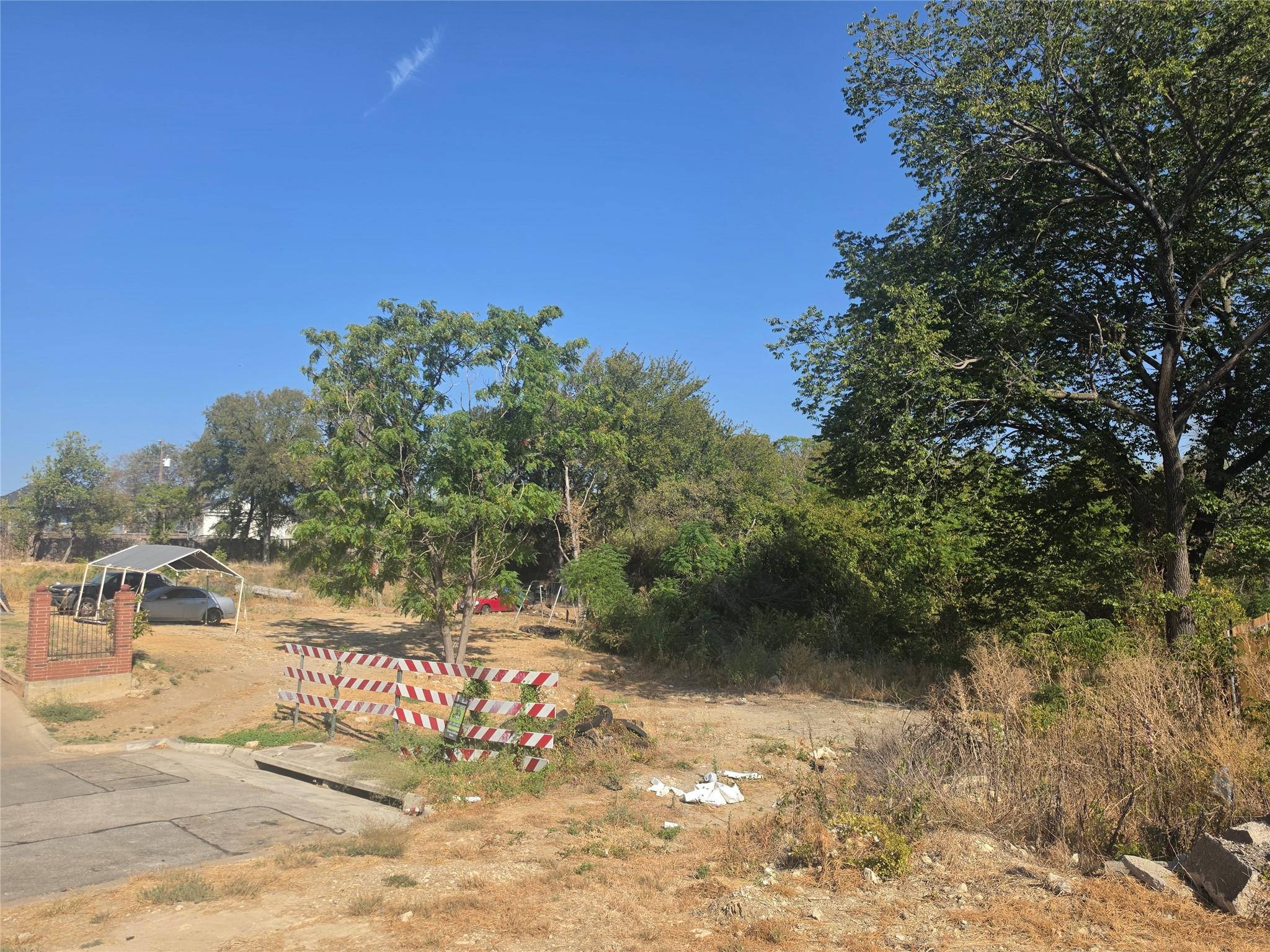 main property photo 16