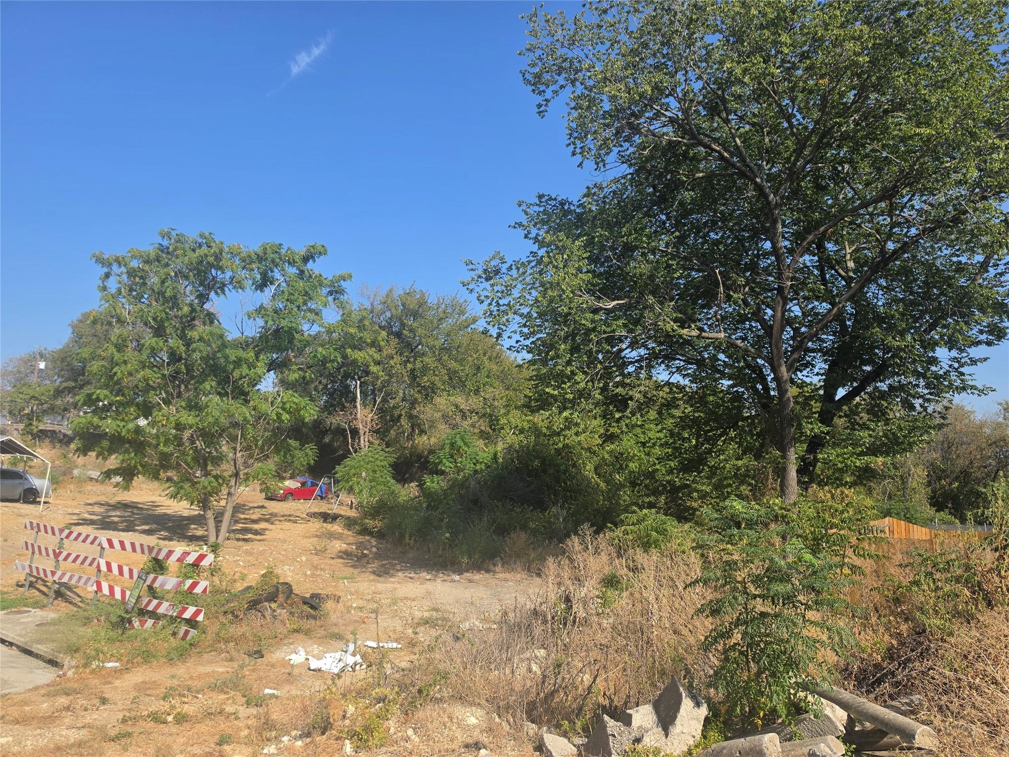 main property photo 18
