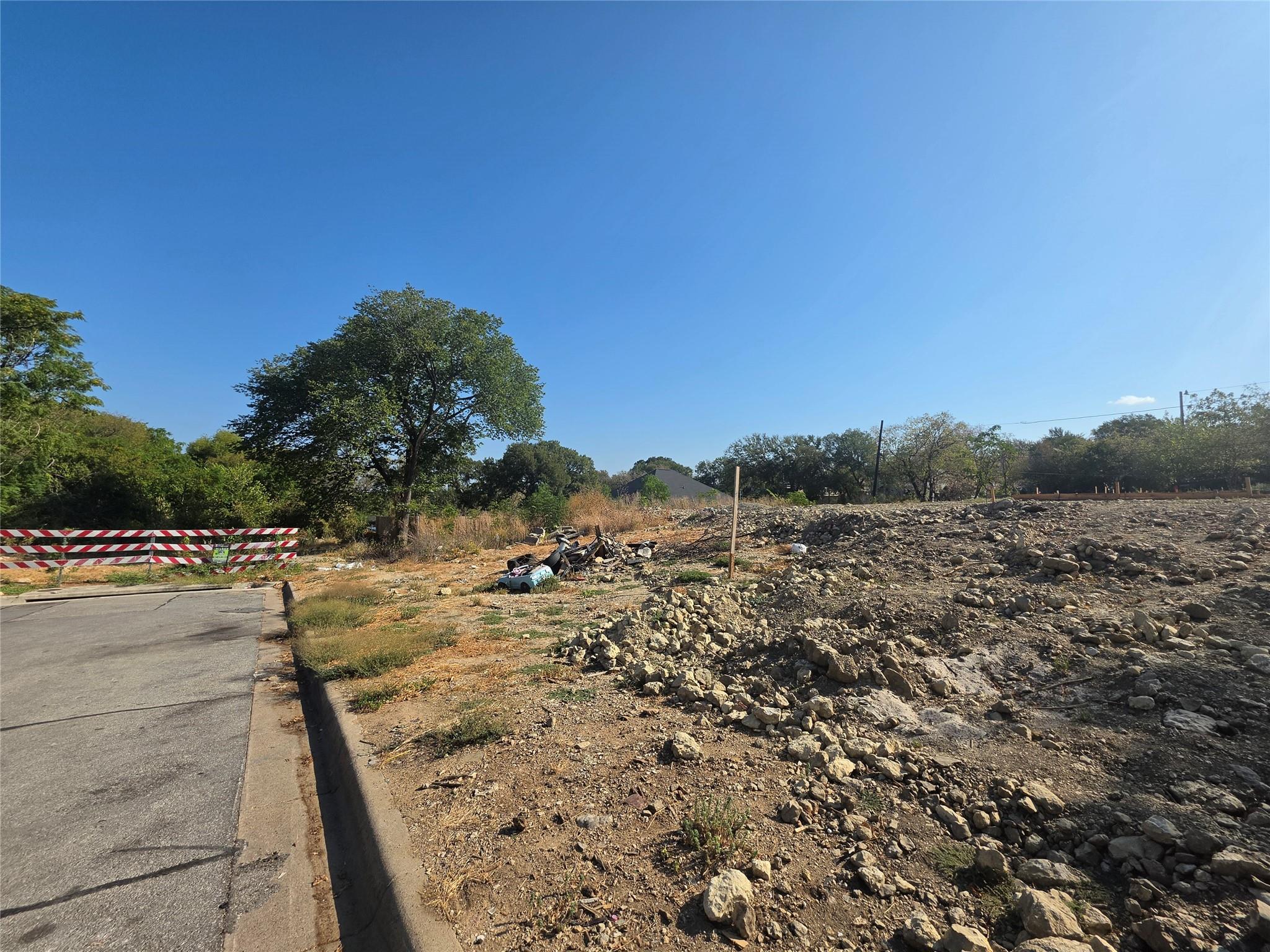 main property photo 20