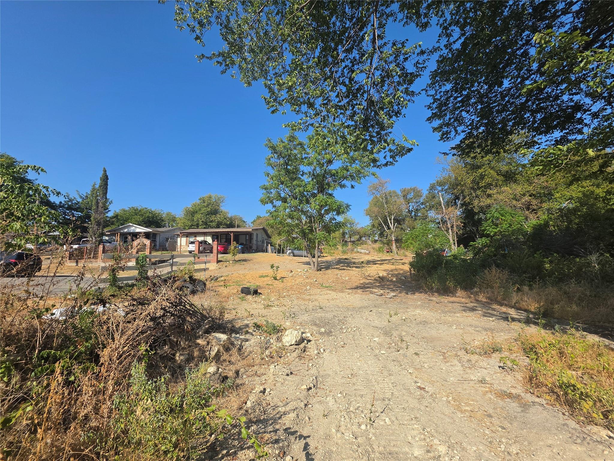 main property photo 6